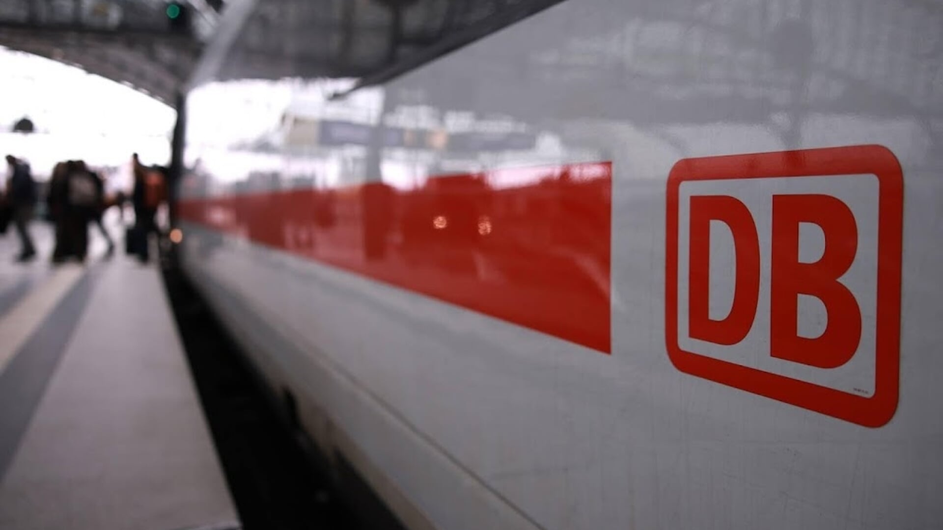 Helft van Duitse langeafstandstreinen was vertraagd in oktober