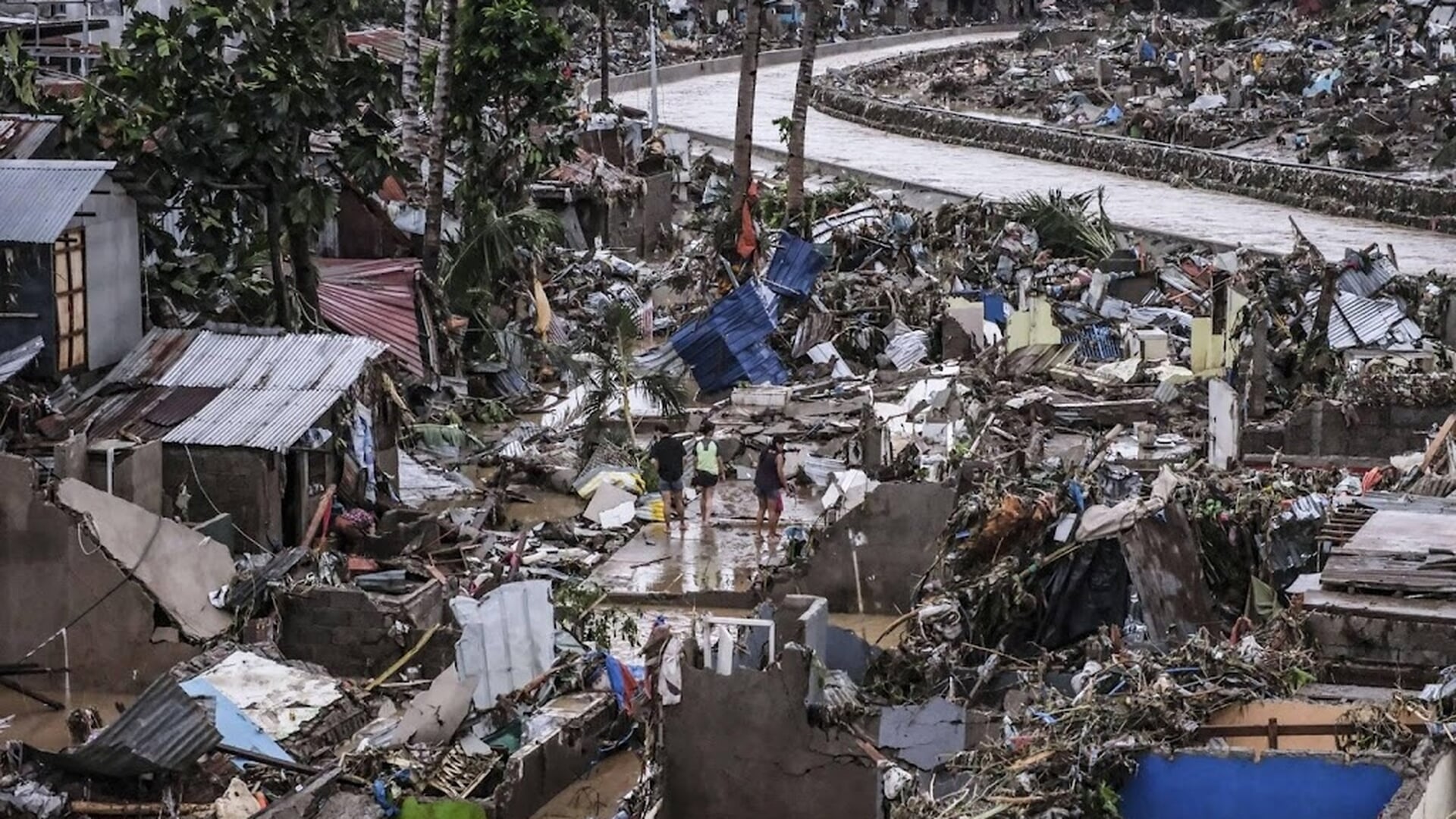 Dodental tyfoon Kalmaegi verder opgelopen op Filipijnen