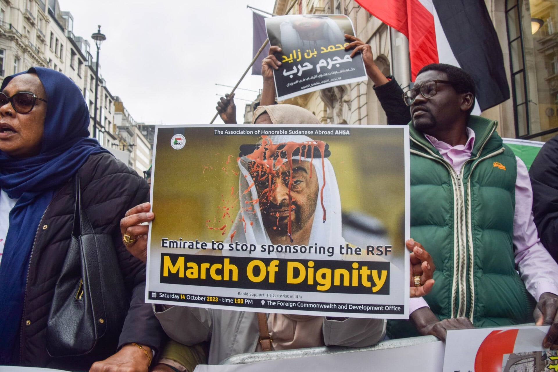 Hoe een steenrijk oliestaatje het bloedbad in Soedan mogelijk maakt. ‘Profiteren van het oorlogsgoud’