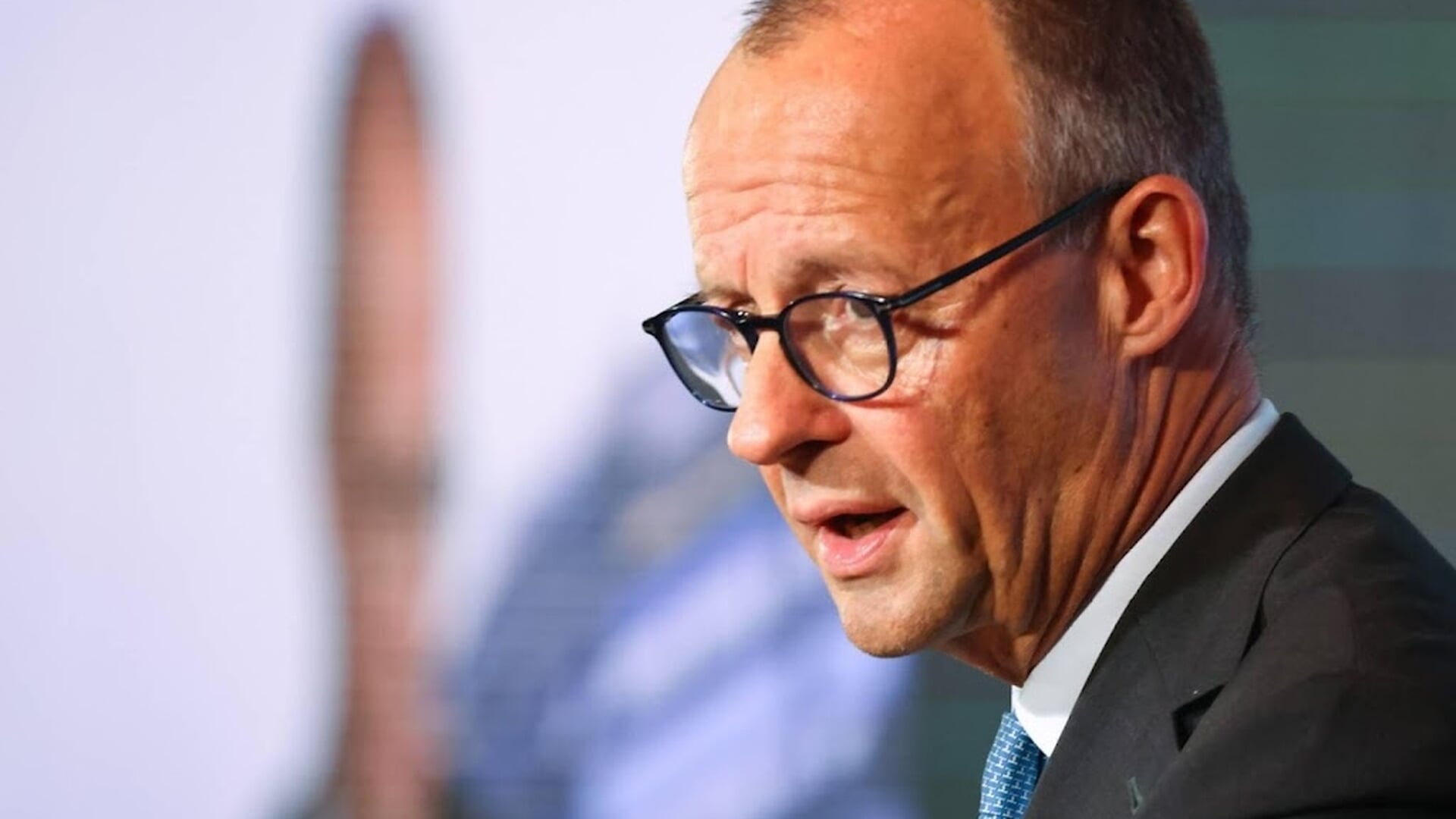 Bondskanselier Merz: Duitse staalsector in ‘existentiële crisis’