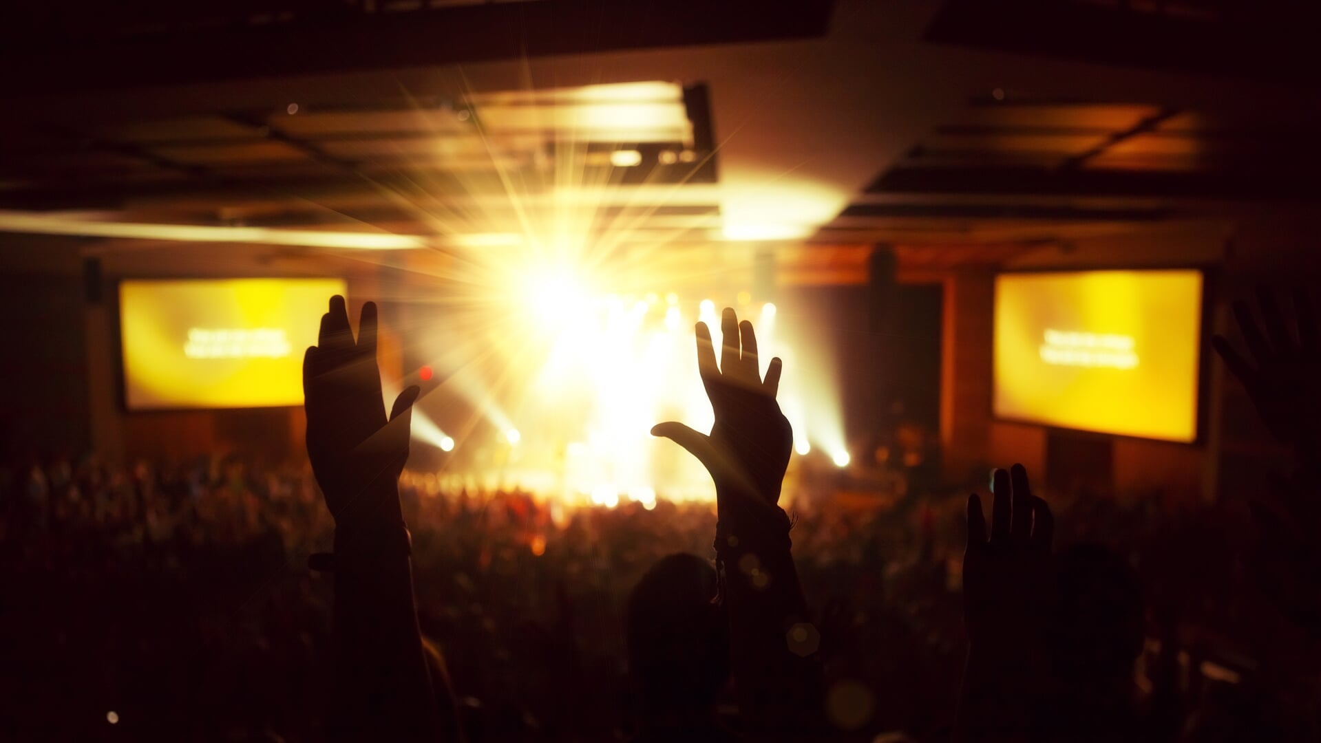 Feest toen de dominee uit de cel kwam. Onderzoek maakt omvang misbruik in pinksterkerken VS helder