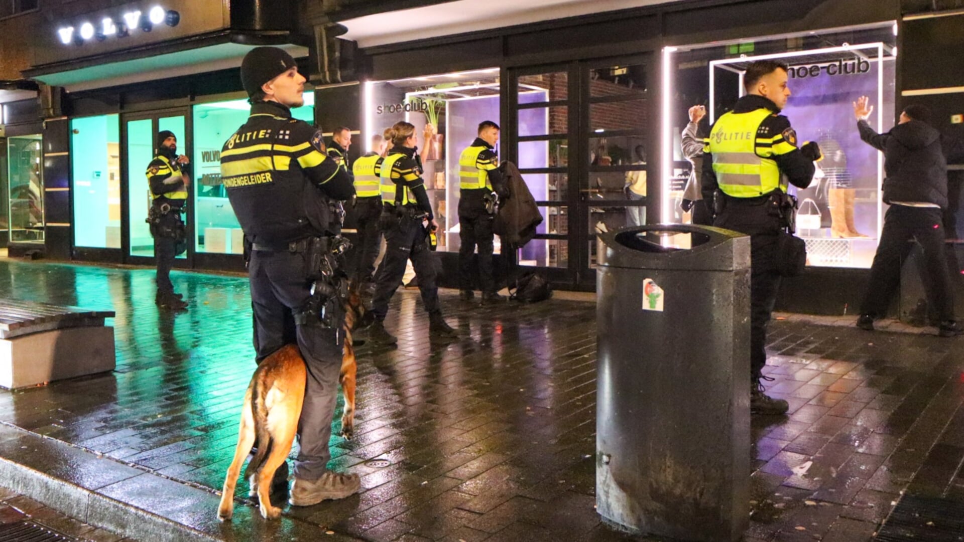 Man dreigt met mes tijdens ruzie en wordt aangehouden - Adverteren ...