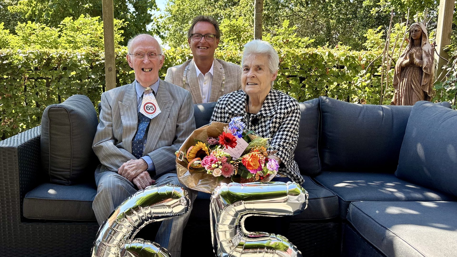 Huwelijk-van-Frans-en-Truus-van-Merri-nboer-is-briljant