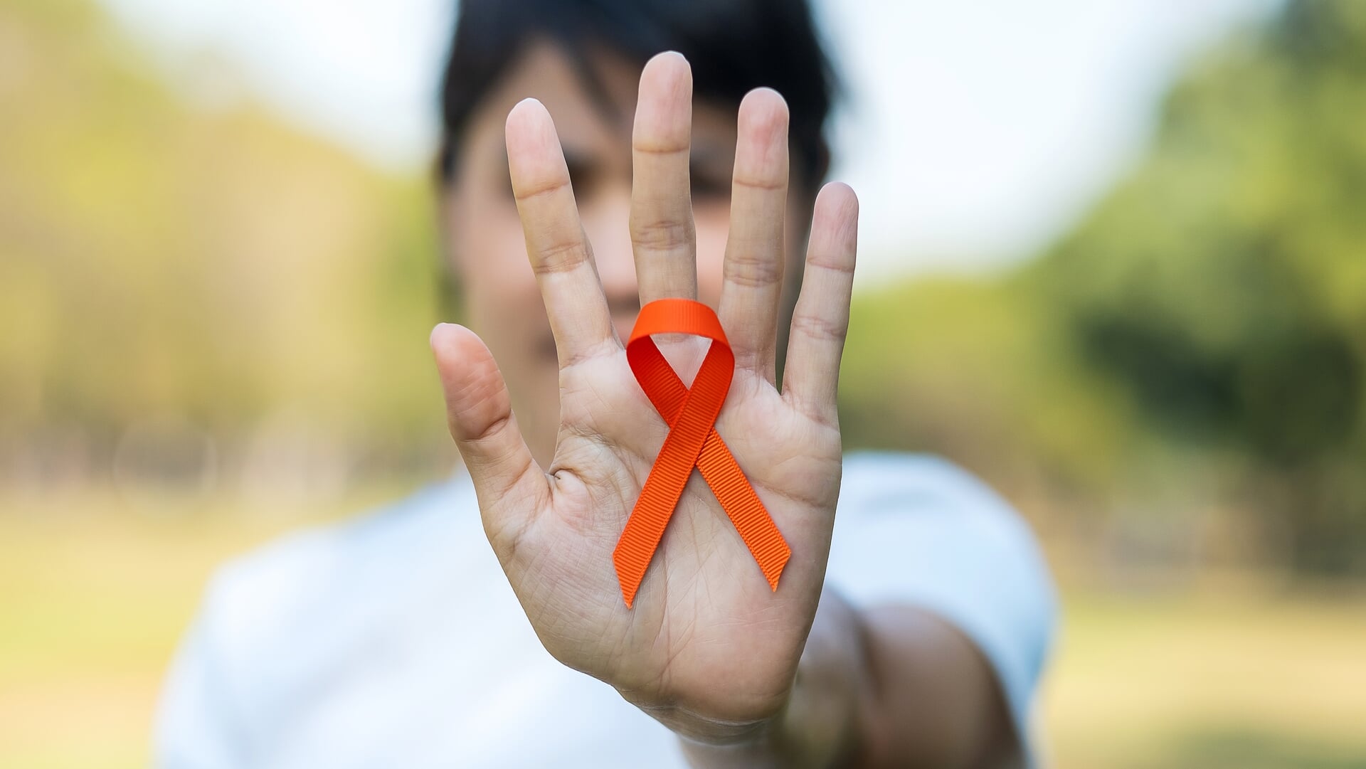 Stoeptegels in kernen gemeente Elburg voor campagne Orange the World