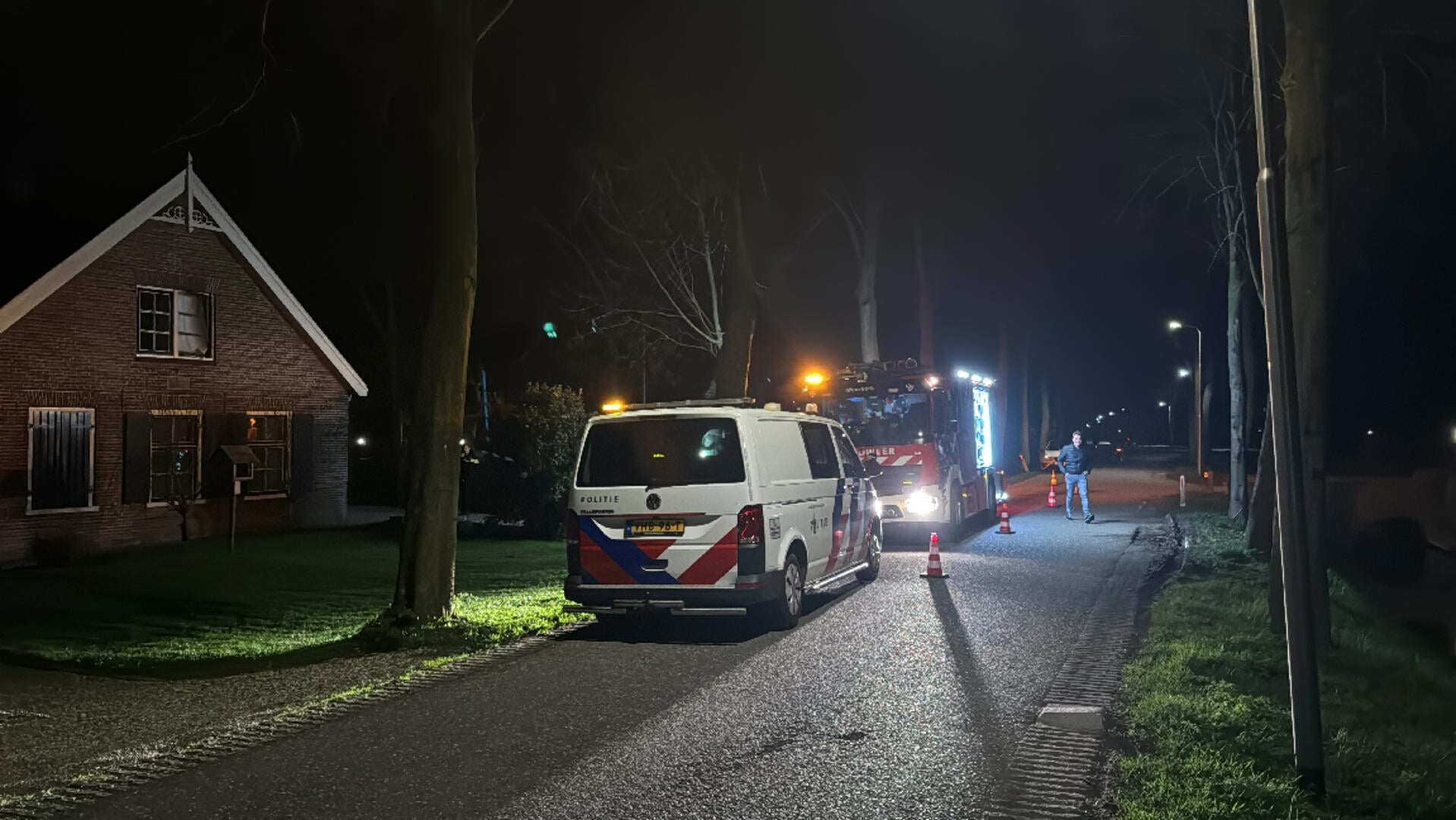 Meterkastbrand in woning in Leerbroek; bewoner blust brand zelf