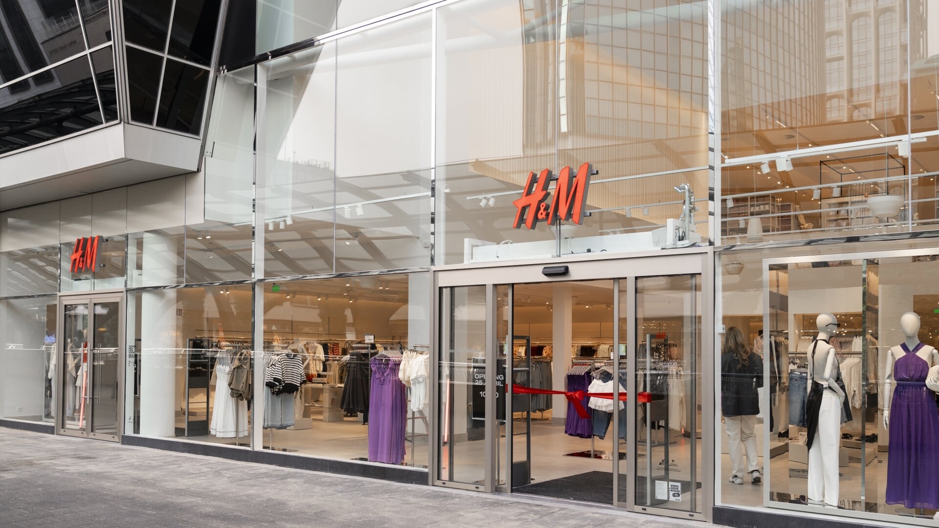 H&M (Beurstraverse), Beurstraverse 38 (Koopgoot, Centrum)