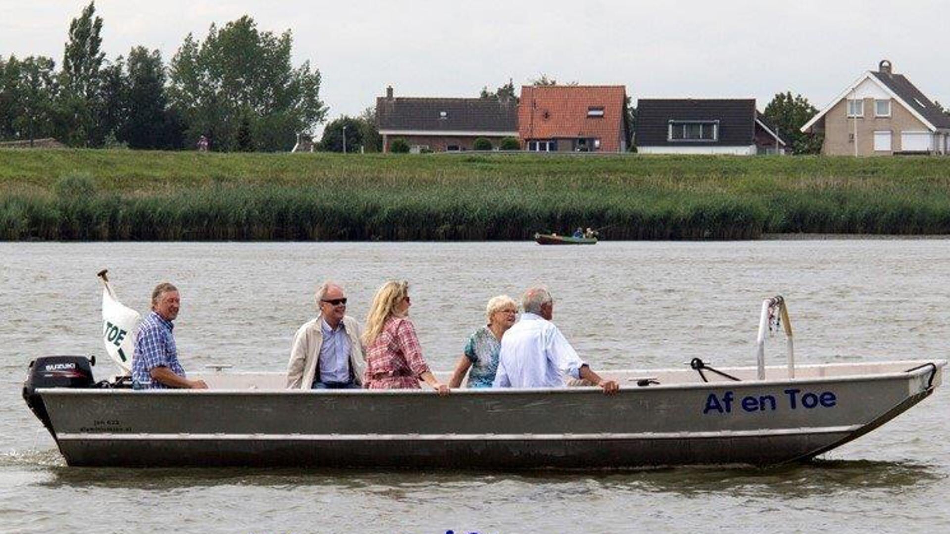 Het Weer Groot Ammers Pontje tussen Ammerstol en Groot-Ammers gaat weer varen | Al het nieuws