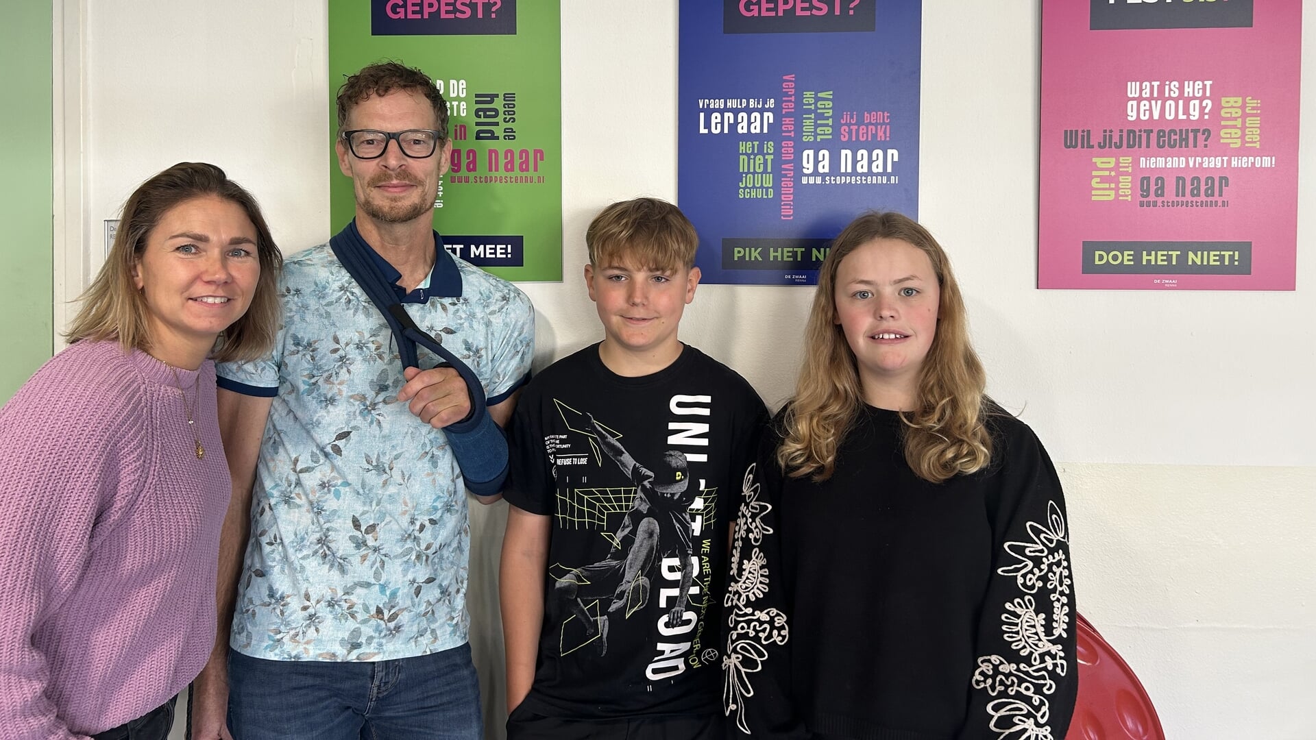 Nieuwe anti-pestposters in De Zwaai voor RENN4-scholen