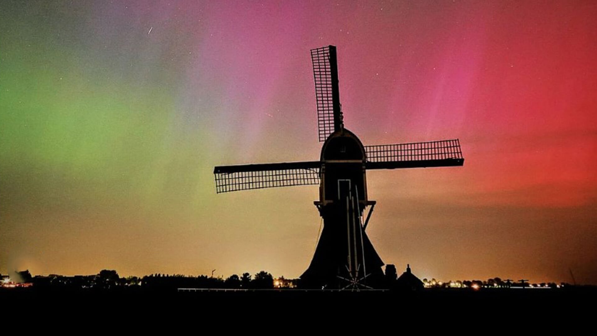 Noorderlicht zorgt voor spectaculaire kleuren boven Alblasserwaard | Al ...