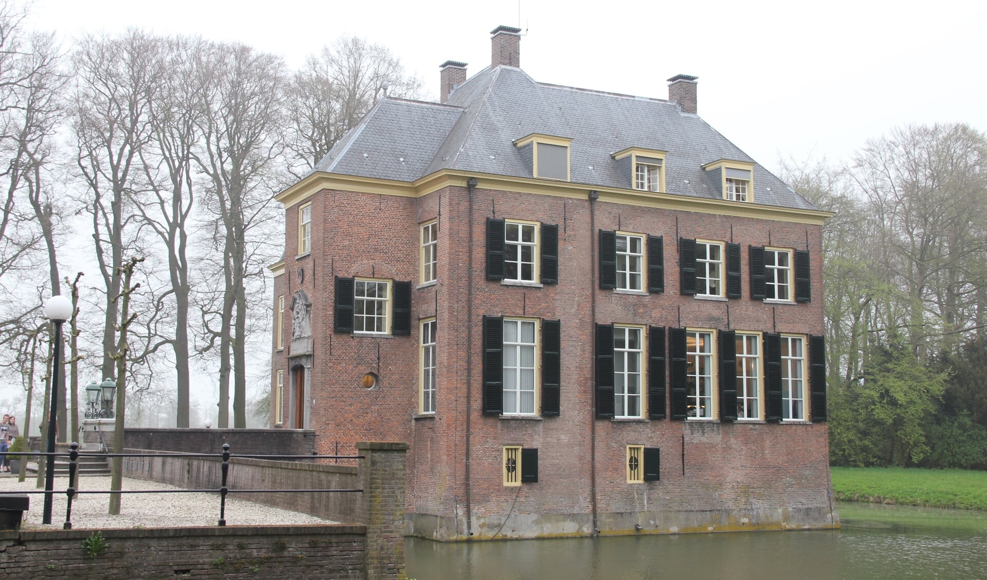 Geldersche Kasteelen wil kasteel Neerijnen kopen