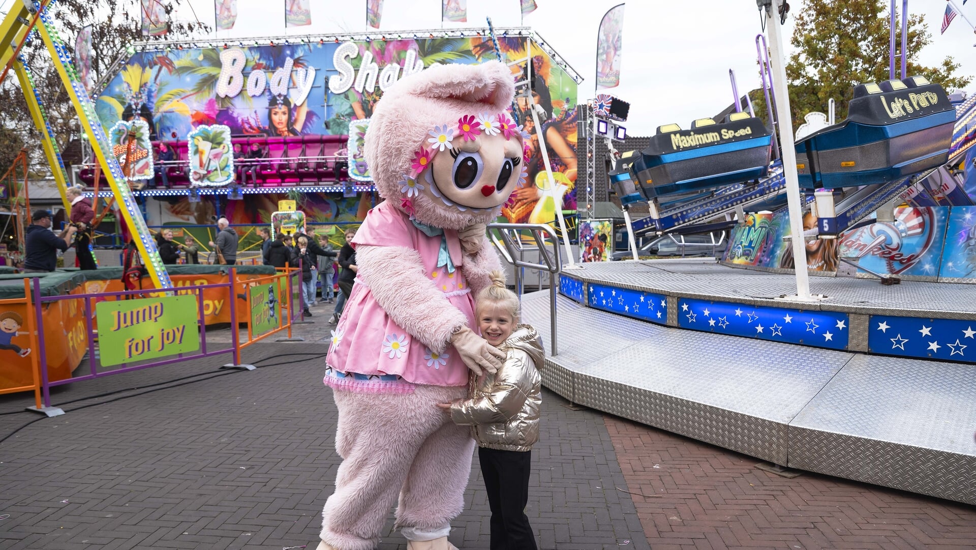 Kermis en herfstmarkt zorgen voor gezelligheid in het centrum van Nunspeet