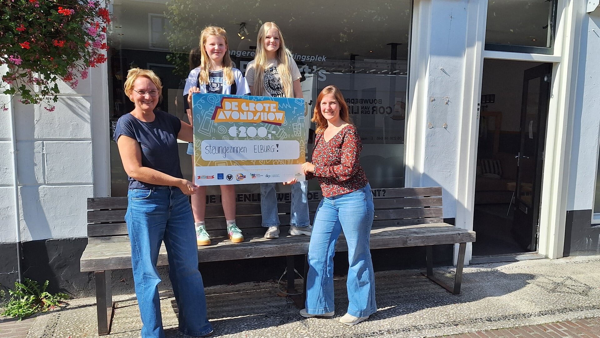 Steungezinnen in Elburg was goed doel Grote Avondshow