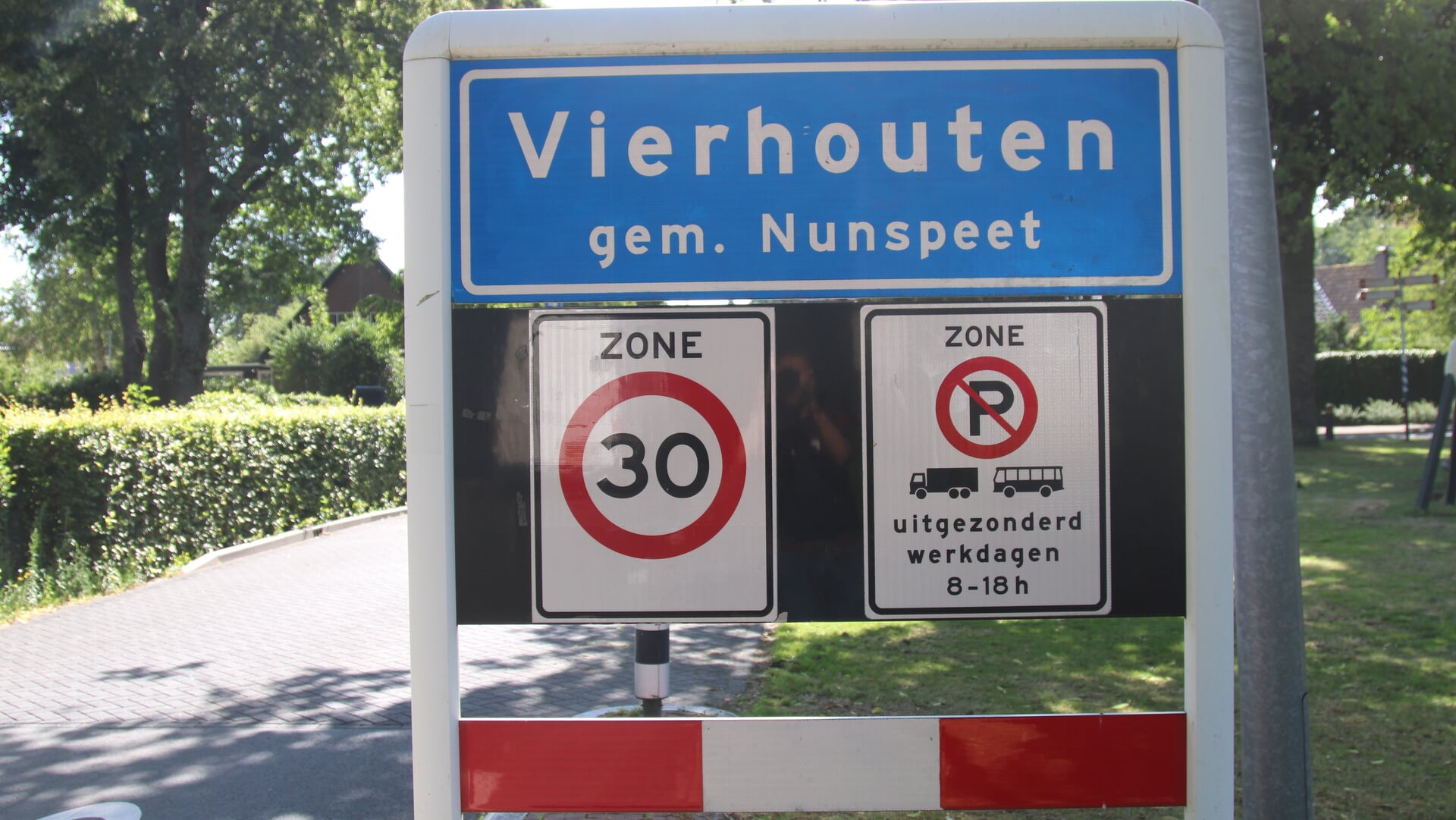 Wijnproeverij in Vierhouten steunt lokale projecten