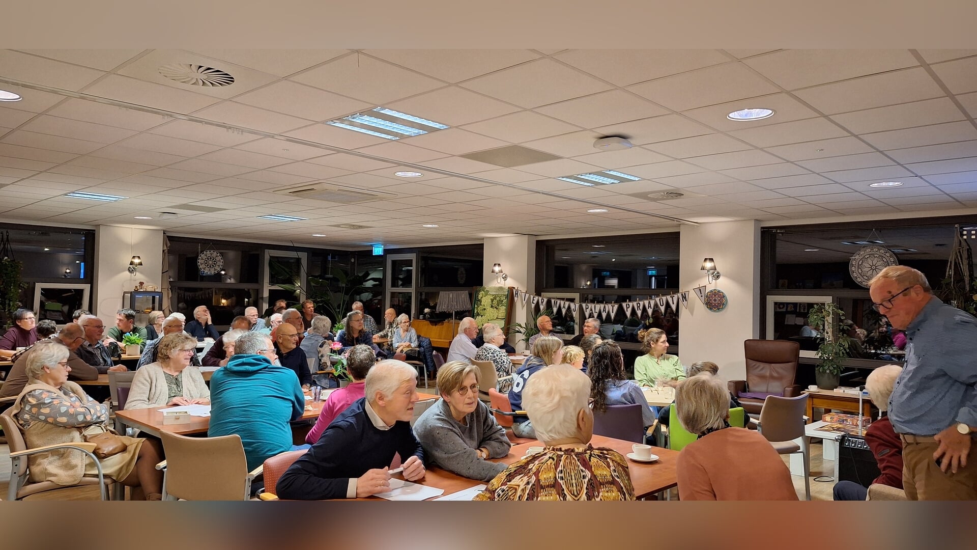 Veel belangstelling voor dialectpubquiz in ’t Harde