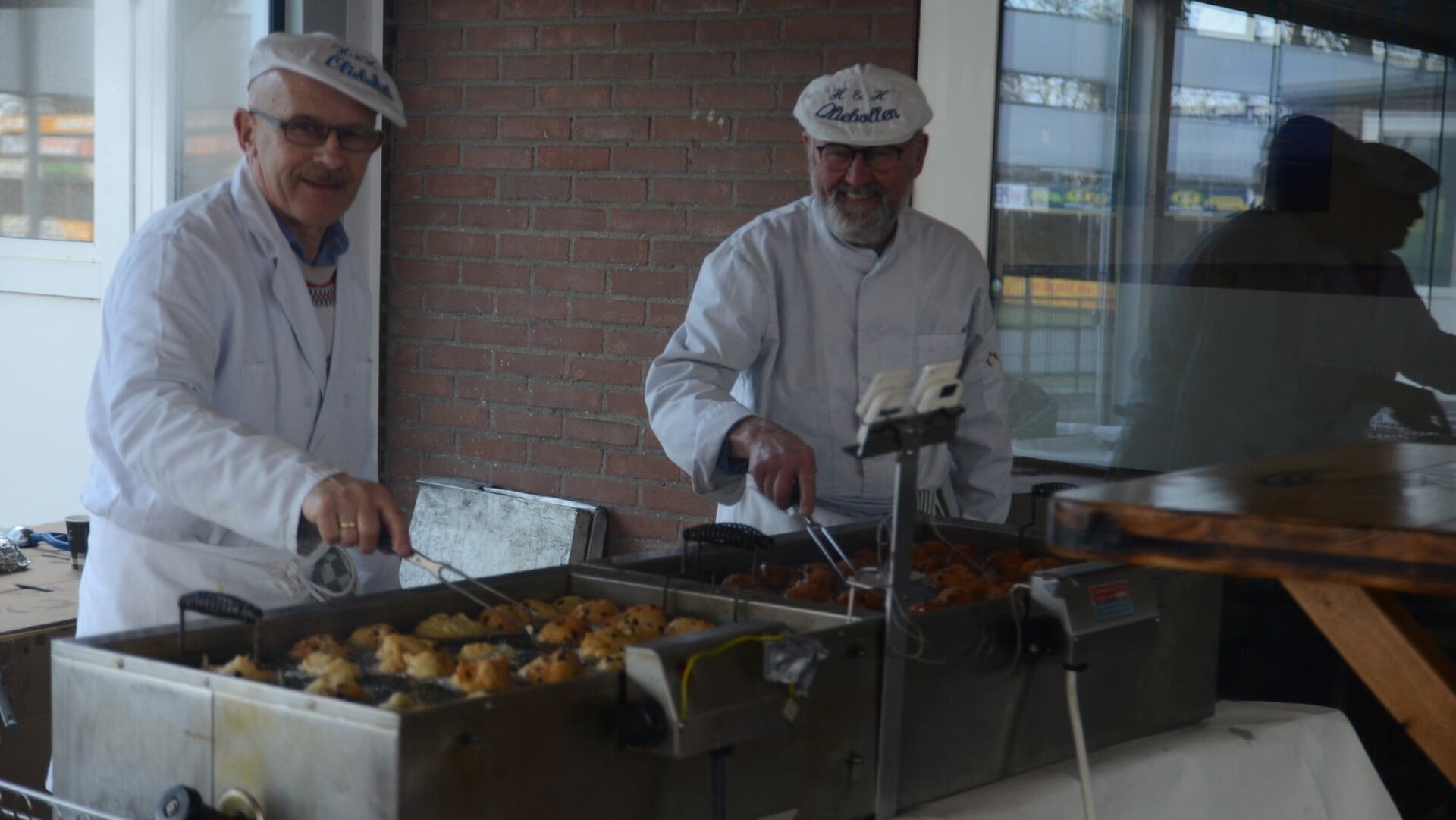 Oliebollenverkoop Excelsior Oostendorp