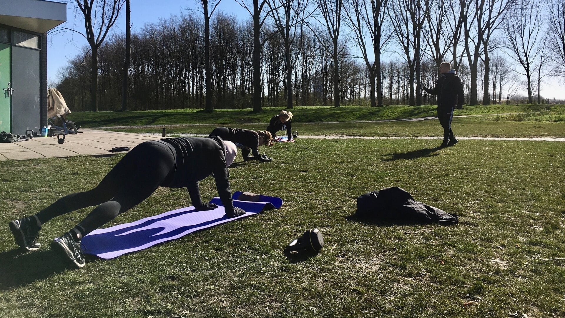 VVD stelt schriftelijke vragen over forse huurverhoging voor Bootcamp Ouderkerk