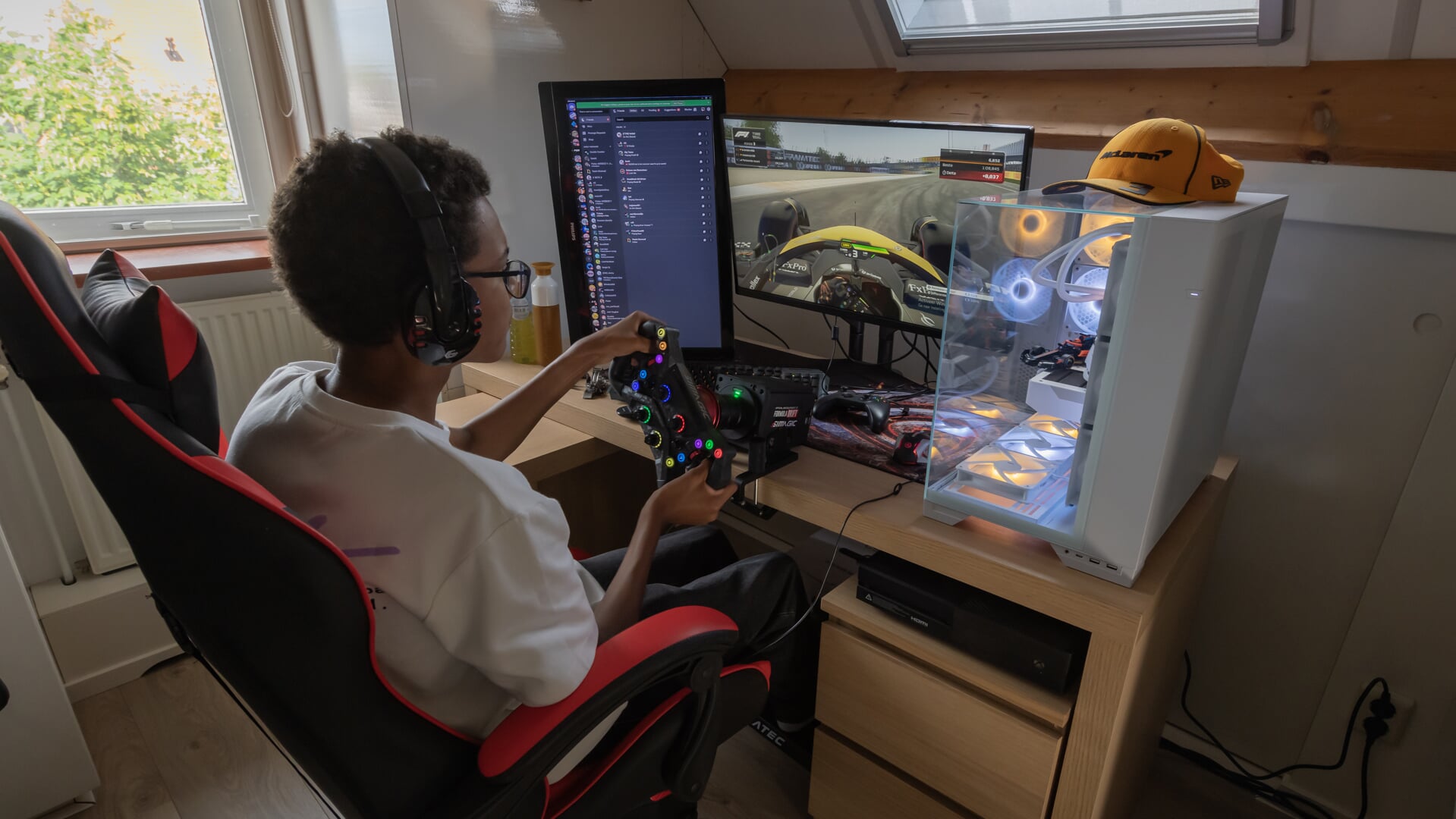16-jarige e-racer Brandon werkt aan toekomst | Sport - Achterhoeknieuws.nl