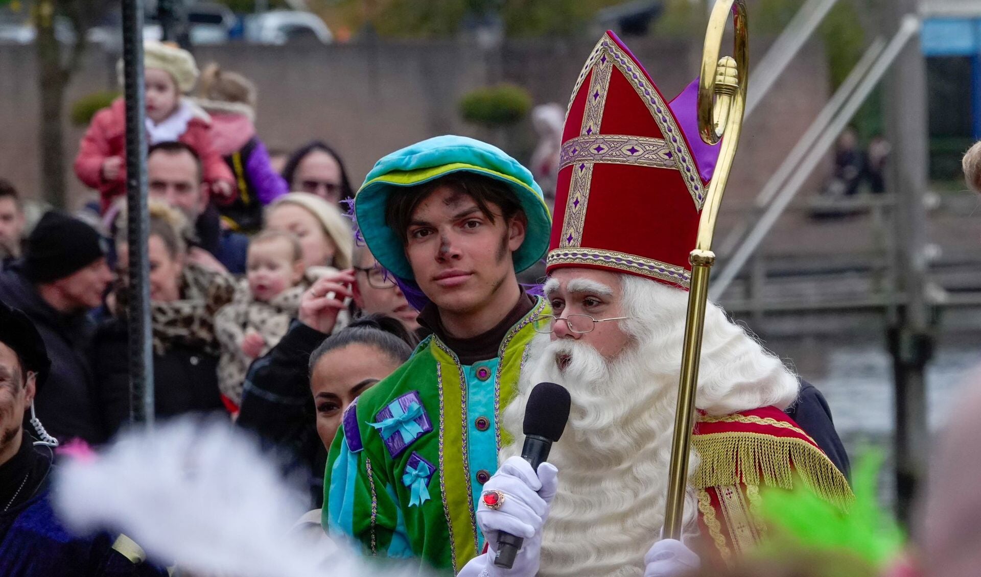 Ook Leerdam verwelkomt Sinterklaas met open armen