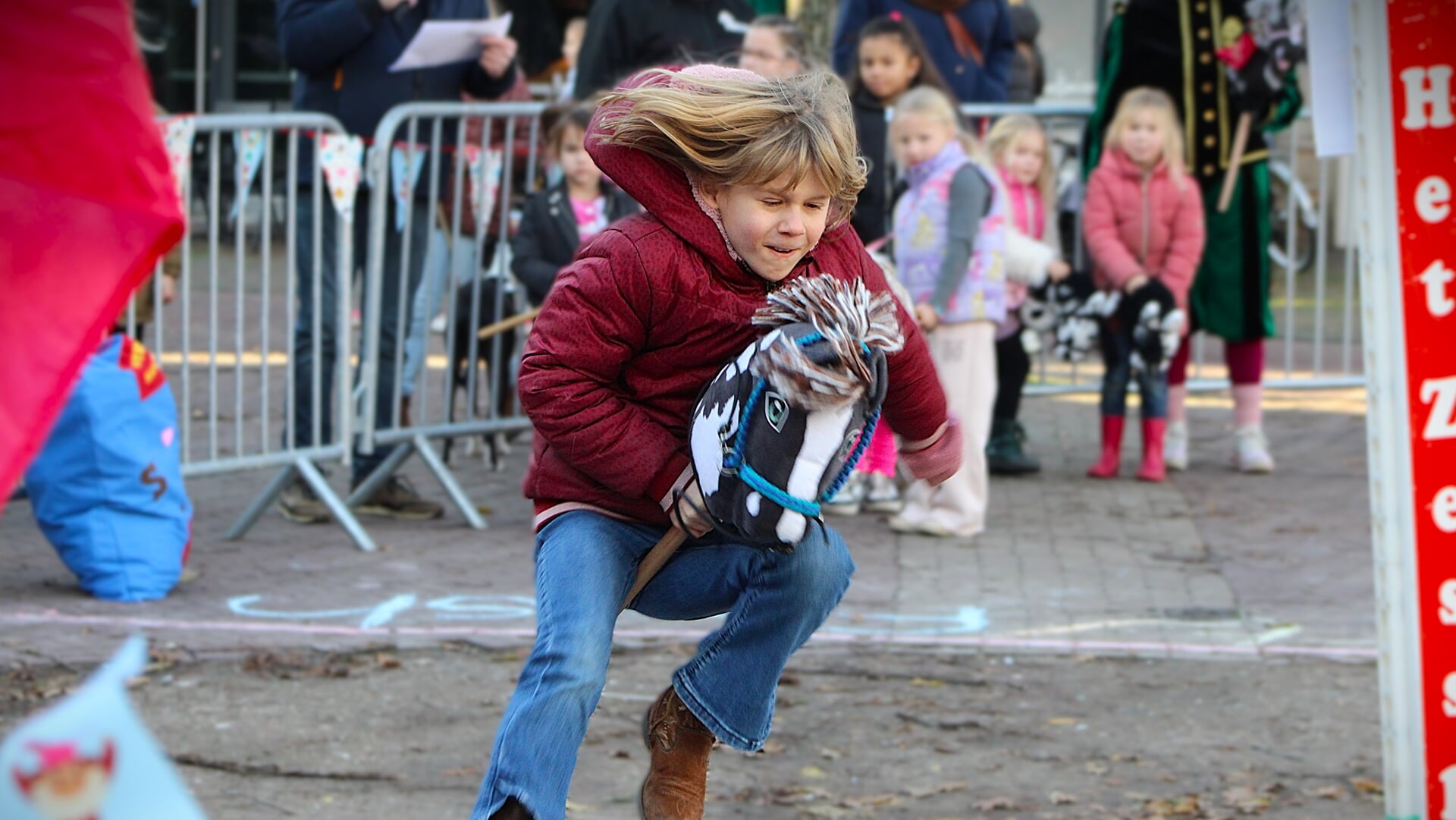 Eerste Hobby Horse Race in hartje Tiel een succes | Al het nieuws uit ...