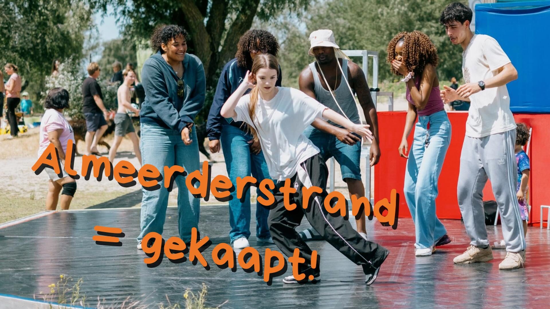 Jongeren ‘kapen’ Almeerderstrand voor Kustkapers Festival