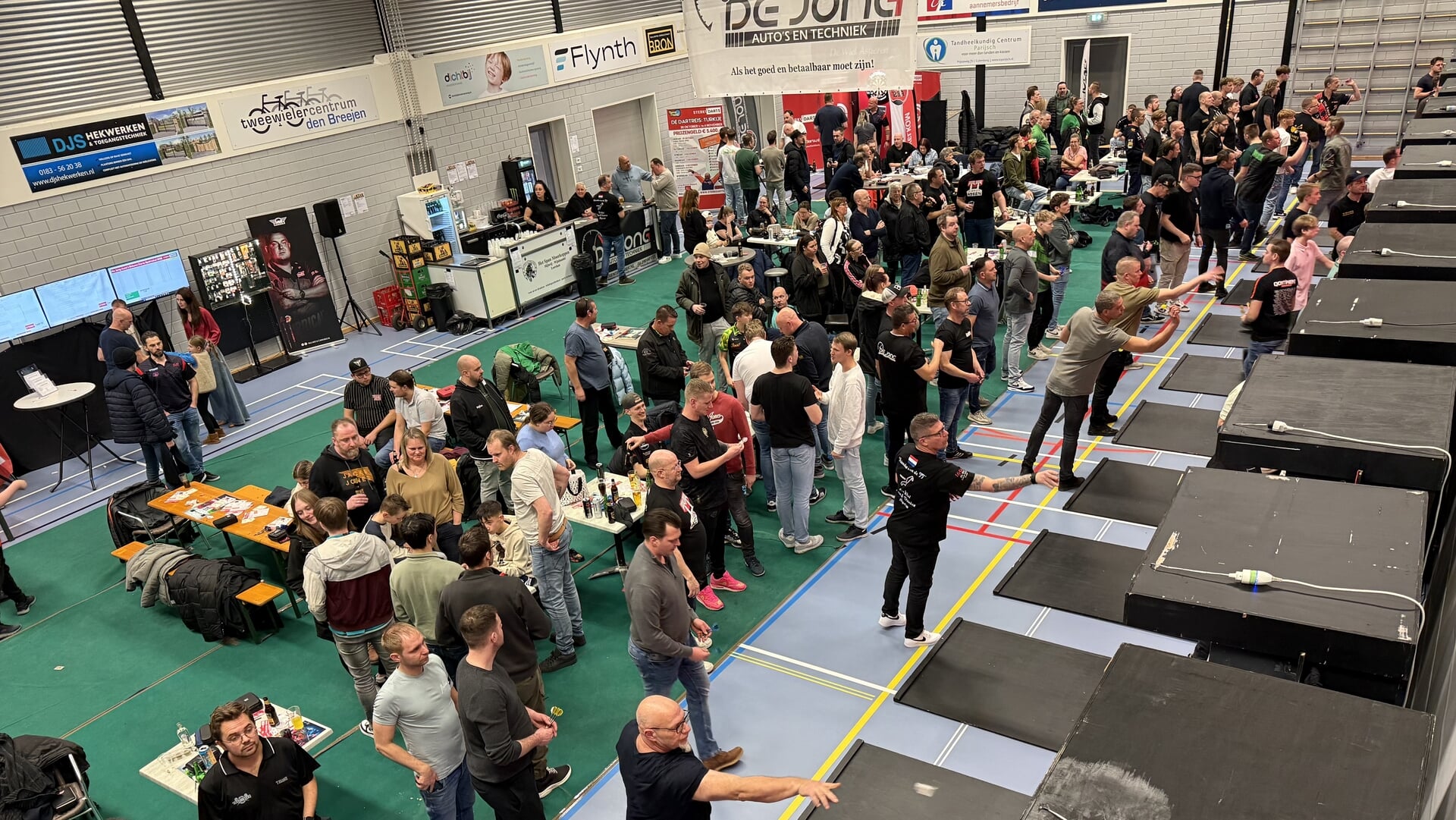 Darttoernooi: meer dan 100 darters samen in Asperen