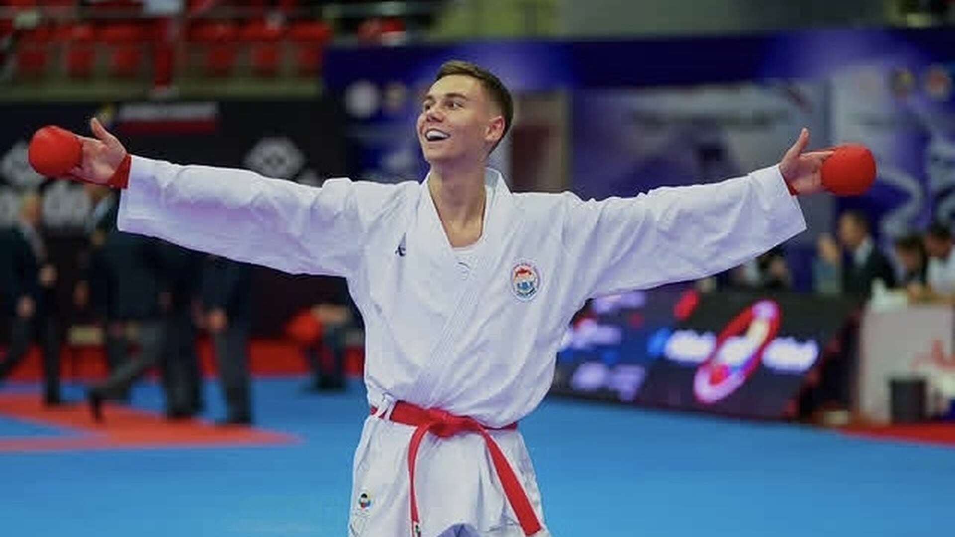 Sebastiaan (20) uit Zwanenburg wint brons op EJK Karate in Polen