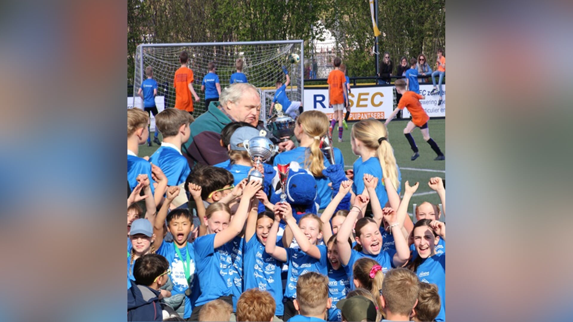 Schooltoernooi Gendringen boordevol voetbalplezier