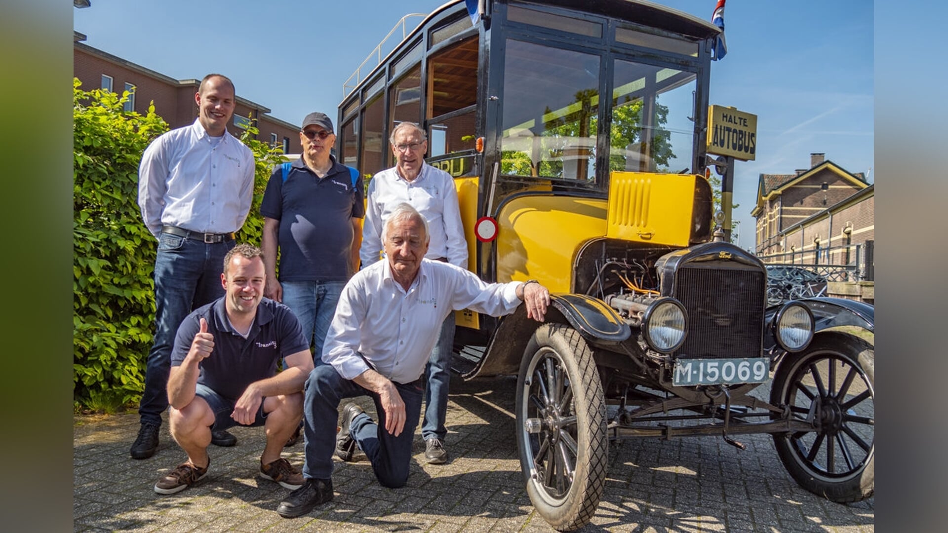 GOLS Tour: tocht met historische bussen langs oude sporen