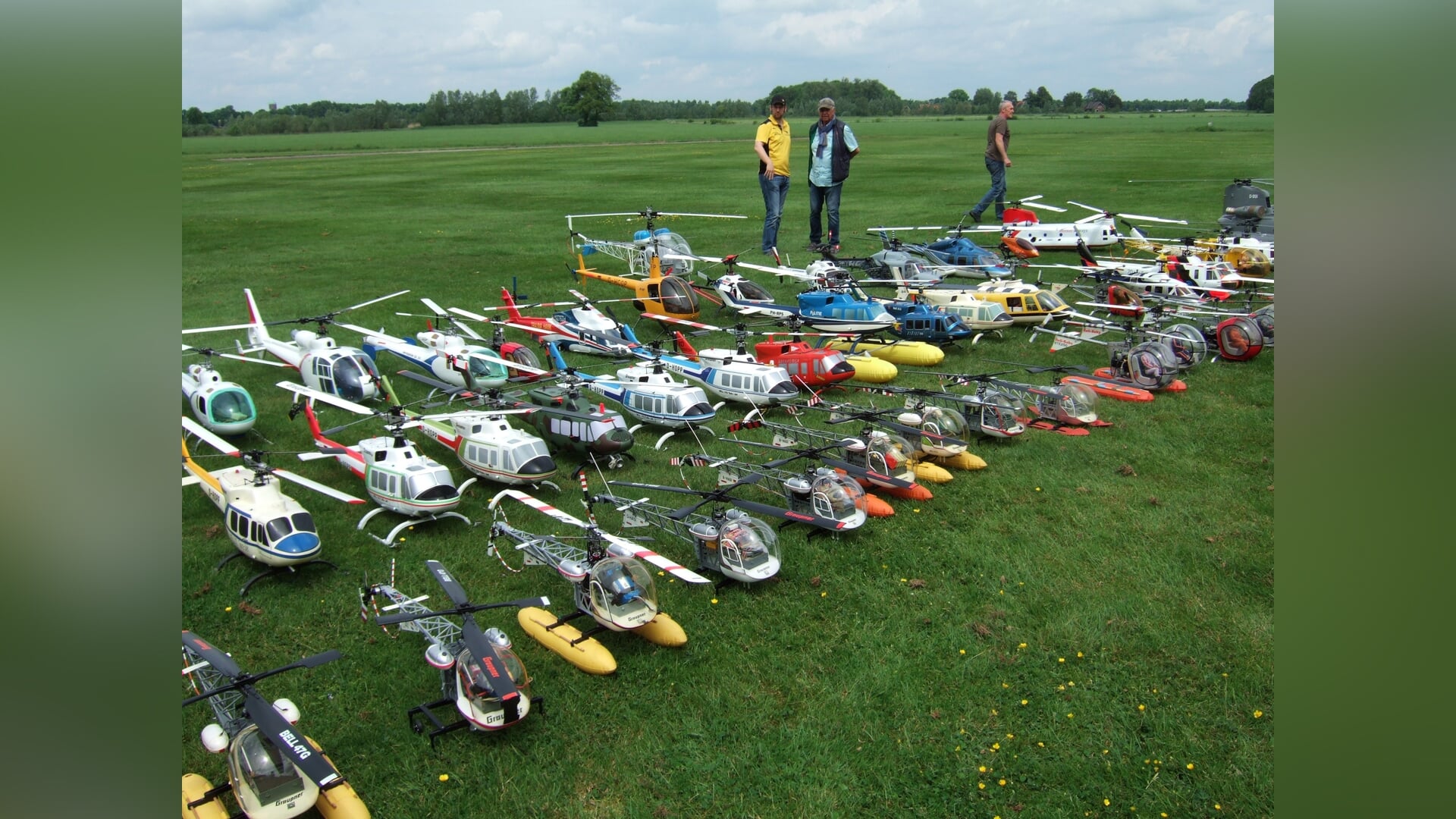 Nostalgisch internationale helikoptermeeting in Eibergen