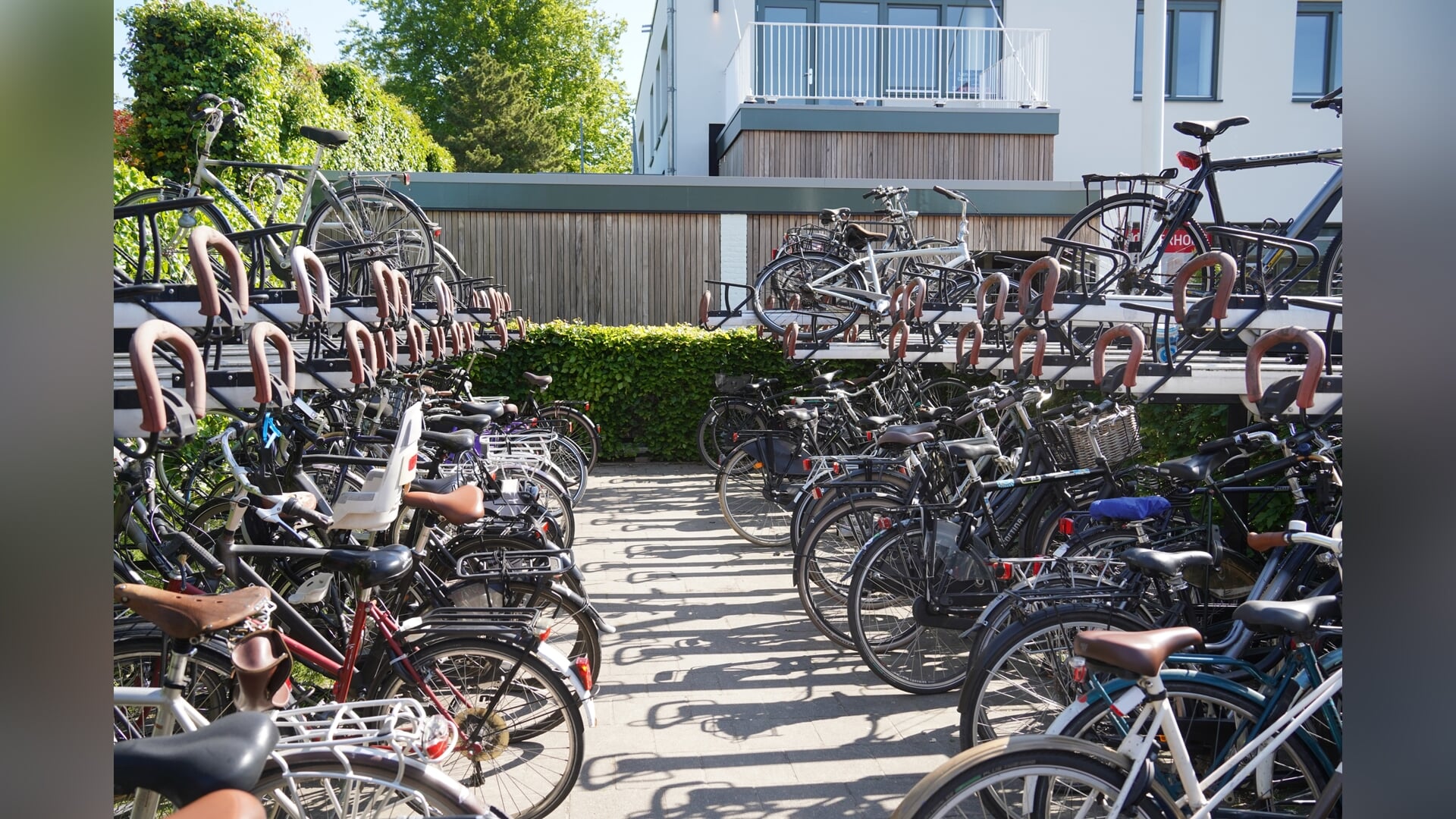 Fietsenstalling Dinxperlo irriteert fietsers en omwonenden