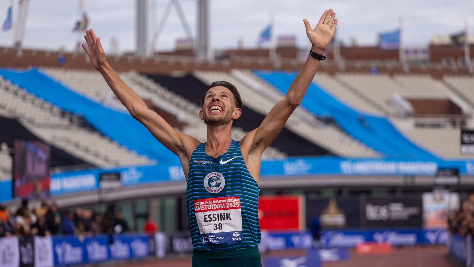 Almeerder Luc Essink loopt Marathon Amsterdam in persoonlijk record van 2 uur 16