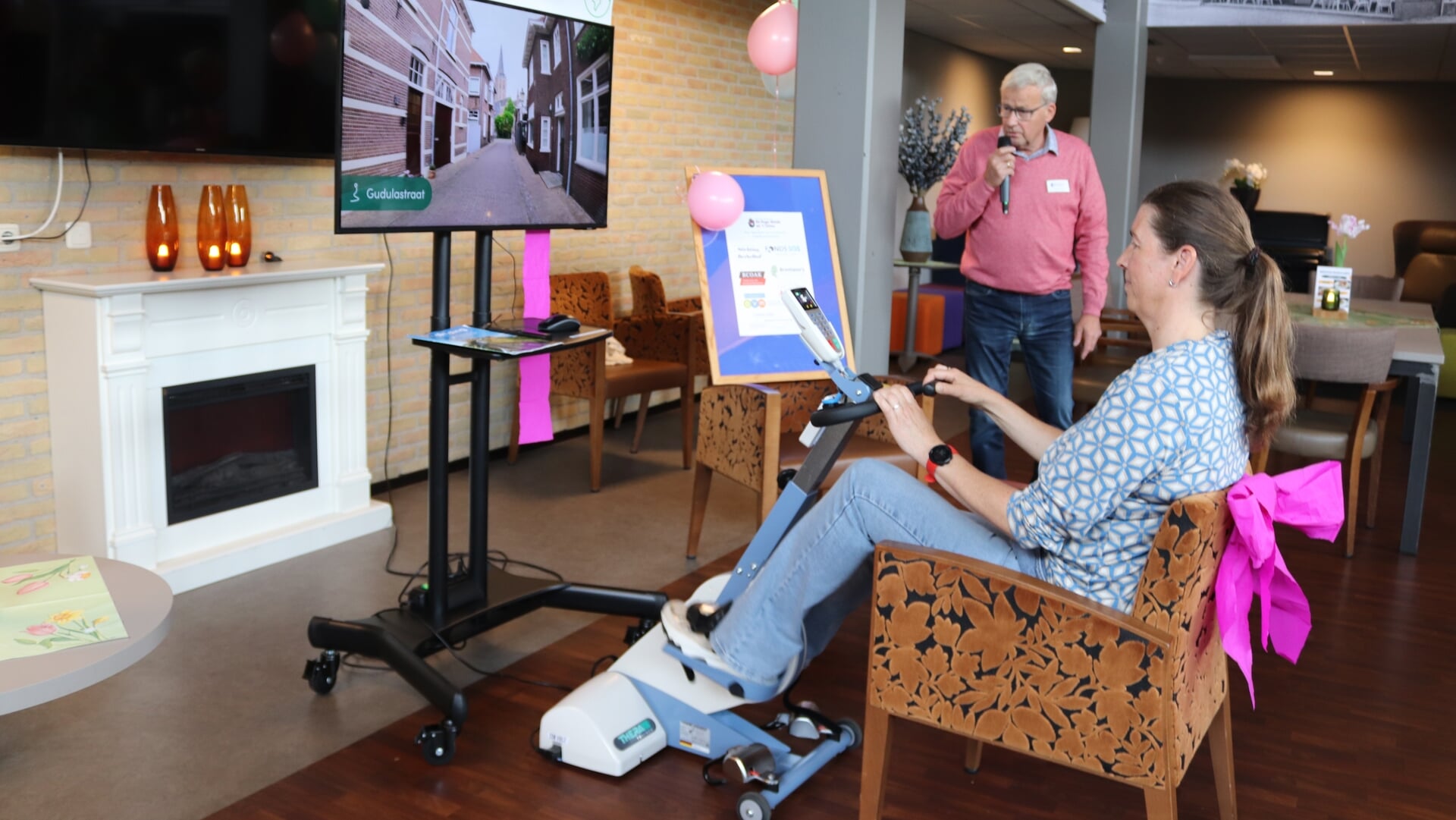 Beleeffiets brengt bewoners De Hoge Weide in beweging