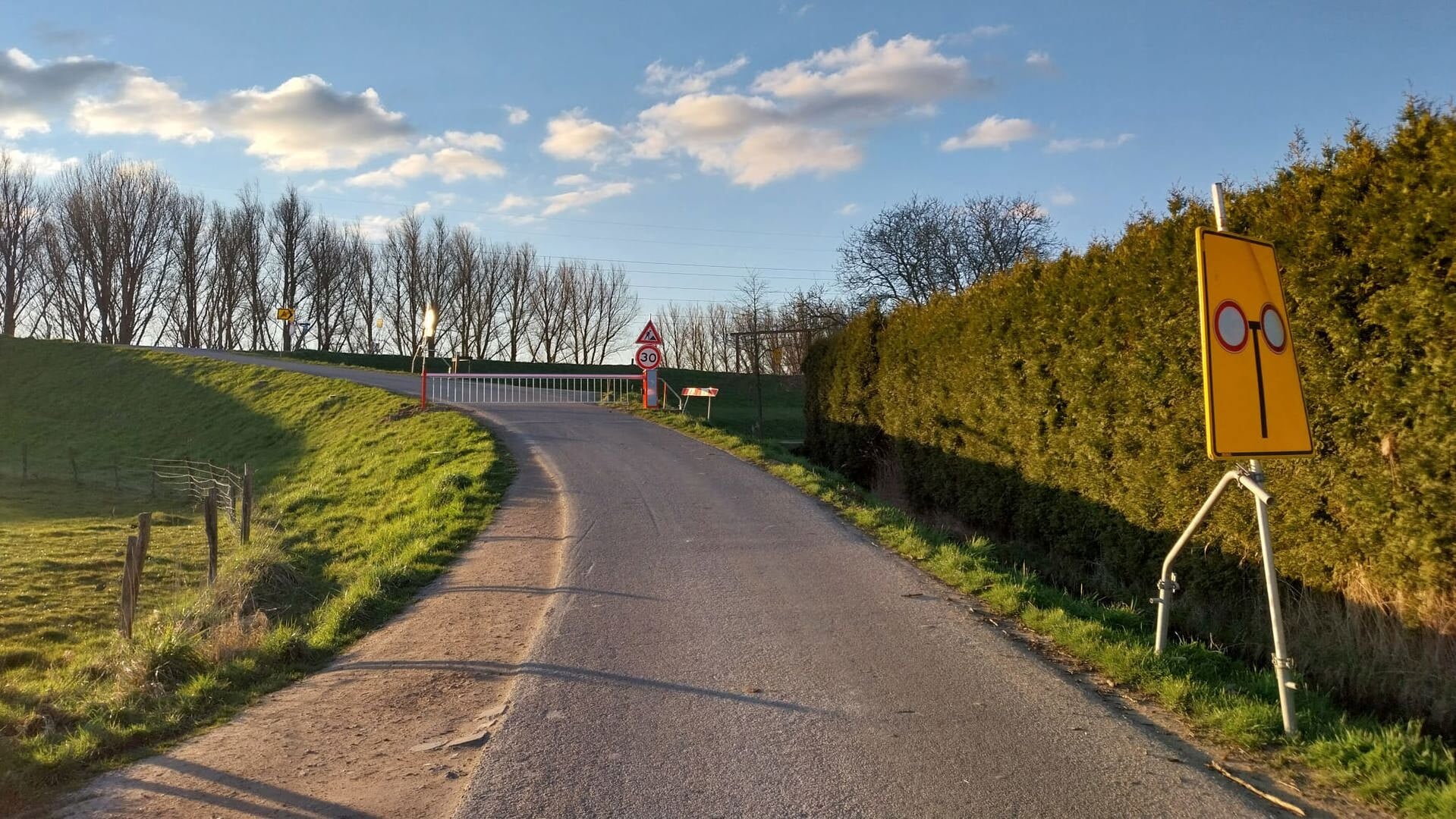 Weinig wegen leiden naar Heesselt vanwege de dijkverzwaringen