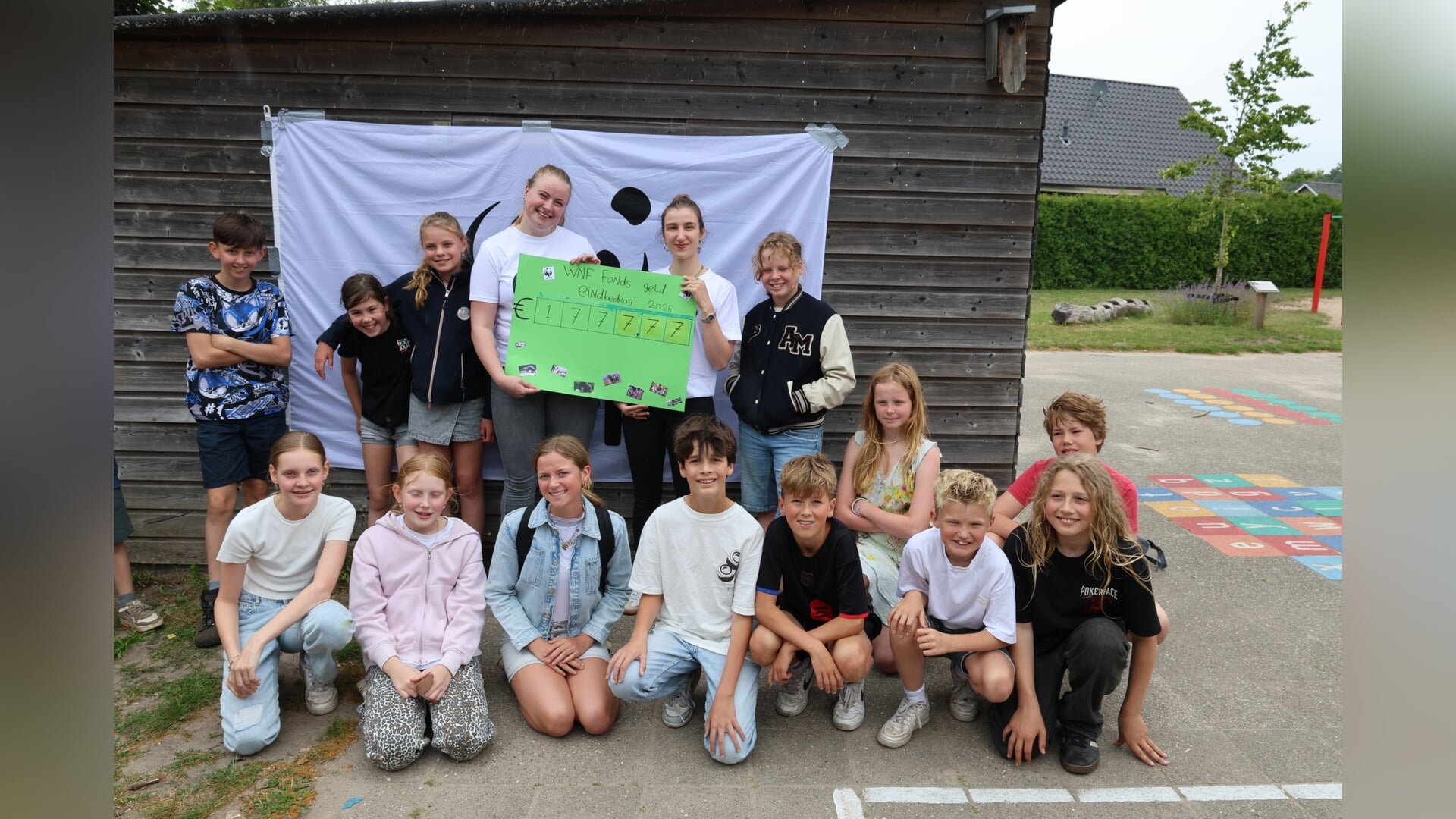 Groep 8 OBS Kotten brengt 1777,77 euro bijeen voor WNF