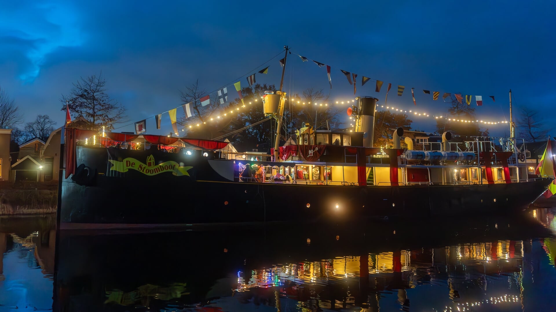 De Pakjesboot keert terug naar Almere