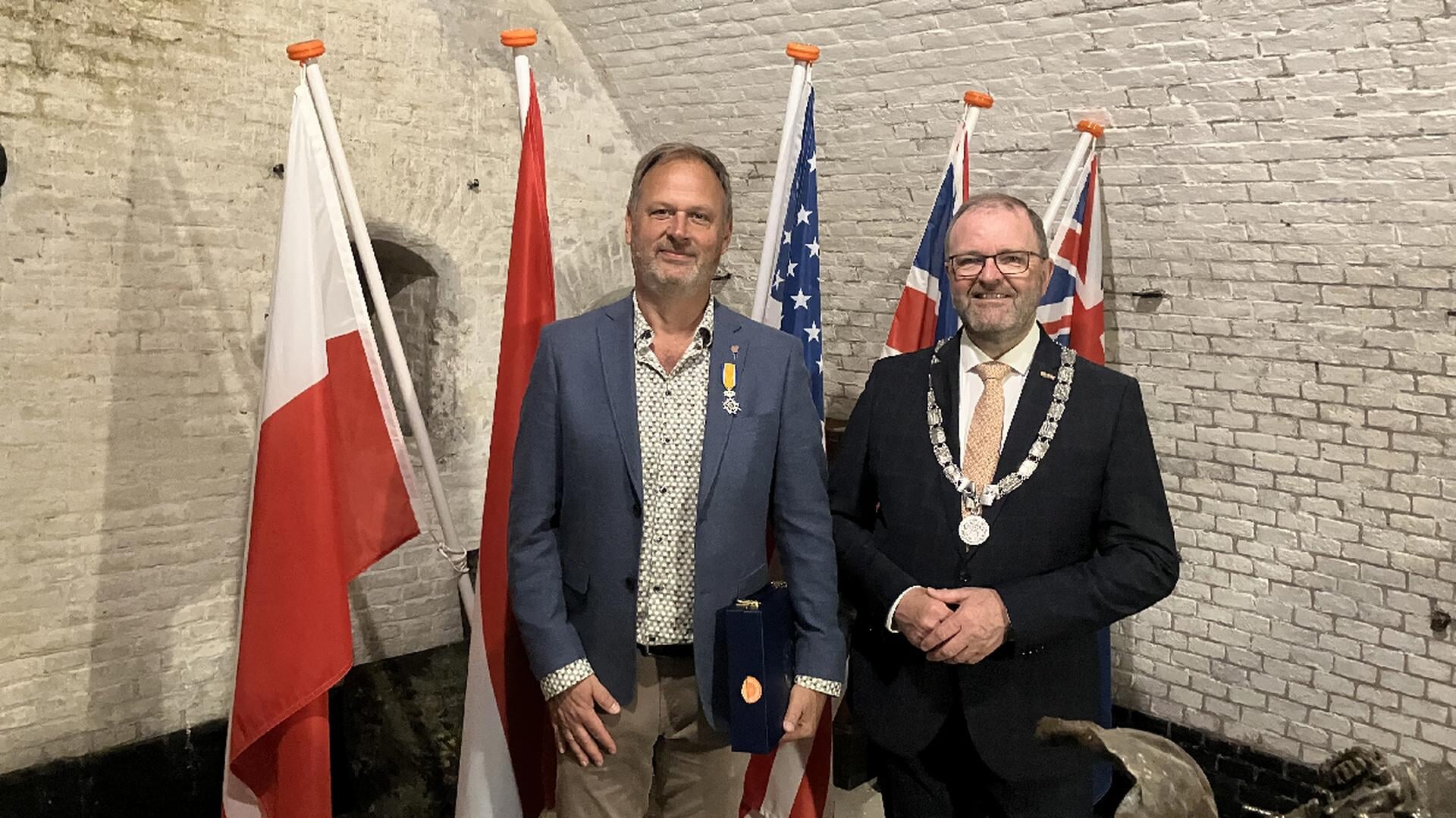 Peter den Tek uit Leerdam verrast met een Koninklijke Onderscheiding