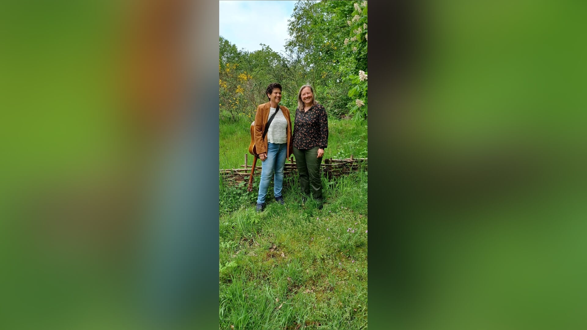Duo Henny & Francisca speelt bij Zwiepse molen