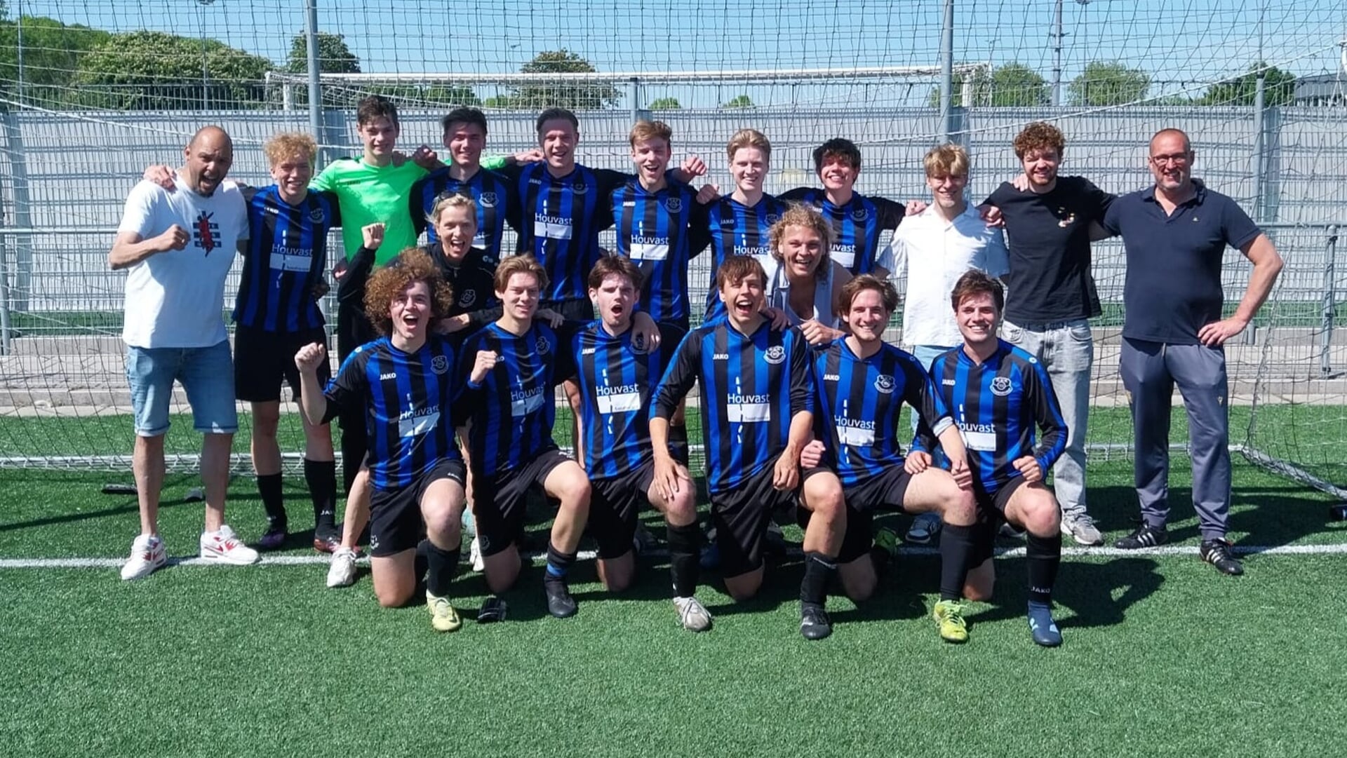 Vriendenschaar O23-2 kampioen na 1-7, ‘om trots op te zijn’