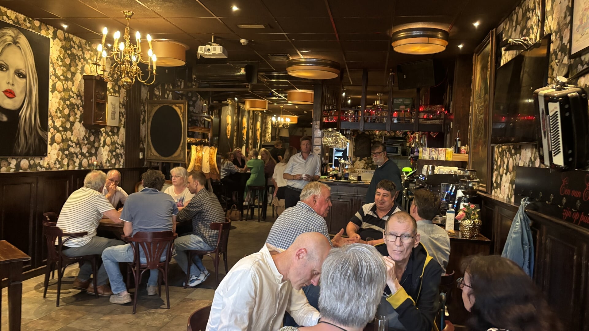 Succesvolle eerste speeddate-avond met de lokale politiek