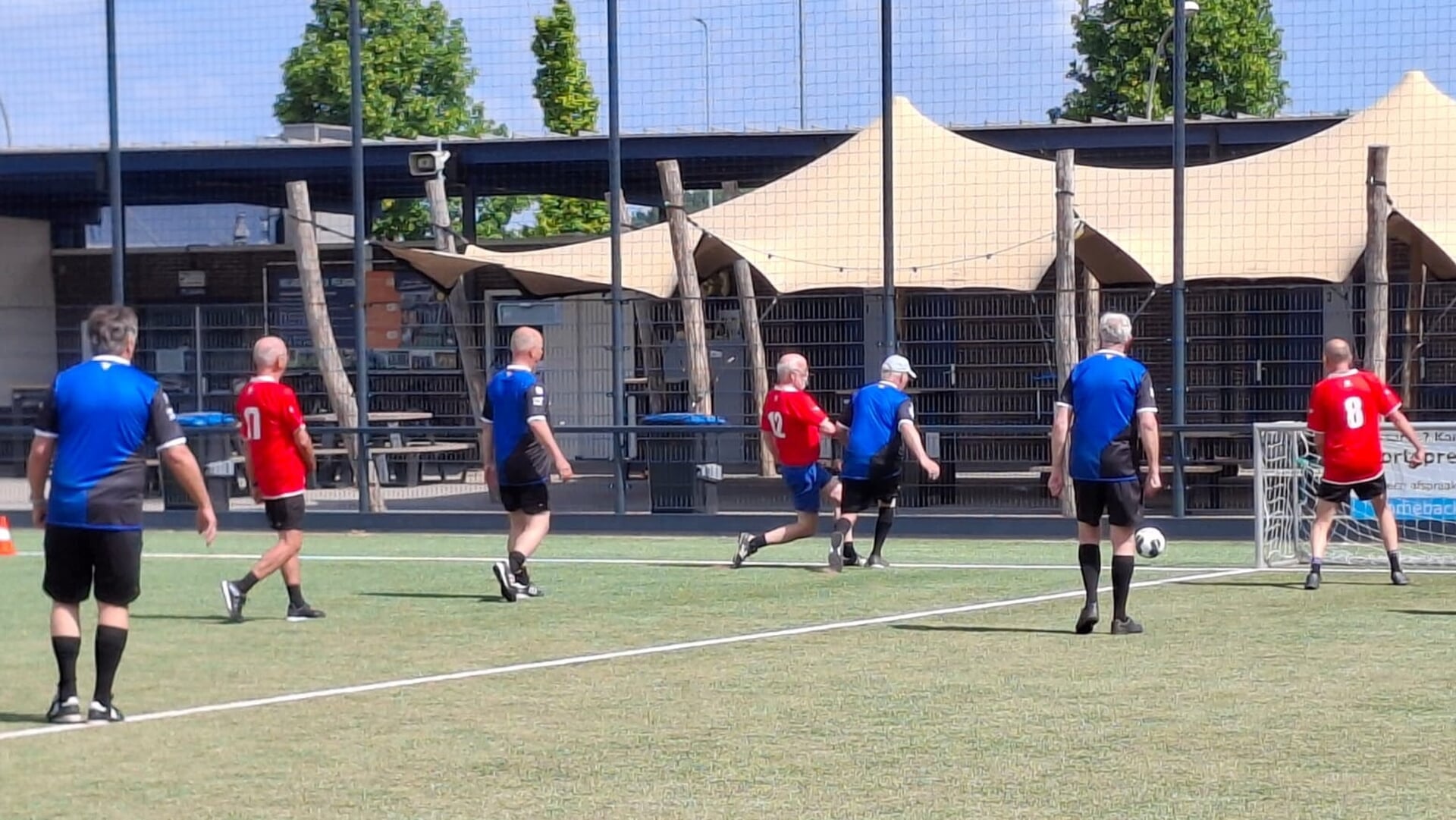 Wedstrijd 65+voetbal Zwijndrecht – Alblasserdam
