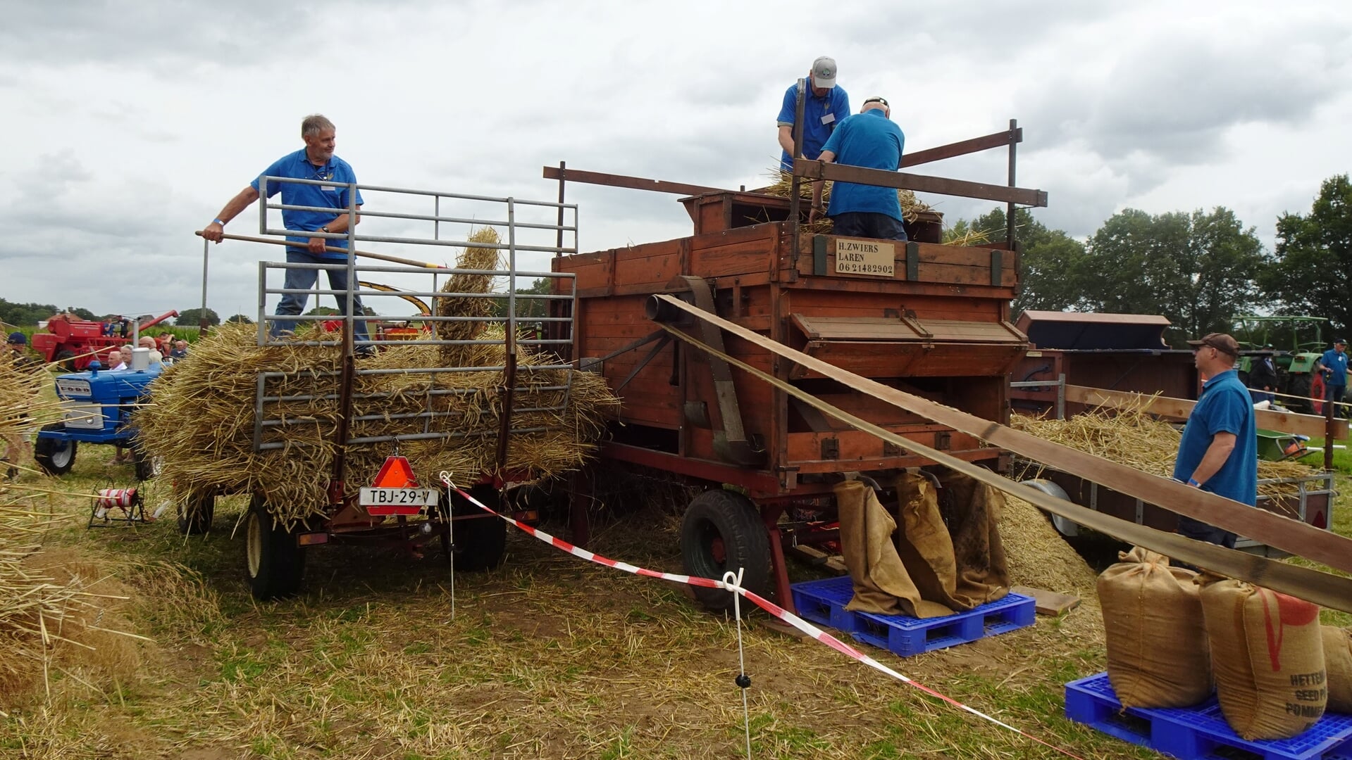 Demonstraties, muziek en streekmarkt tijdens Warkense Dorsdag