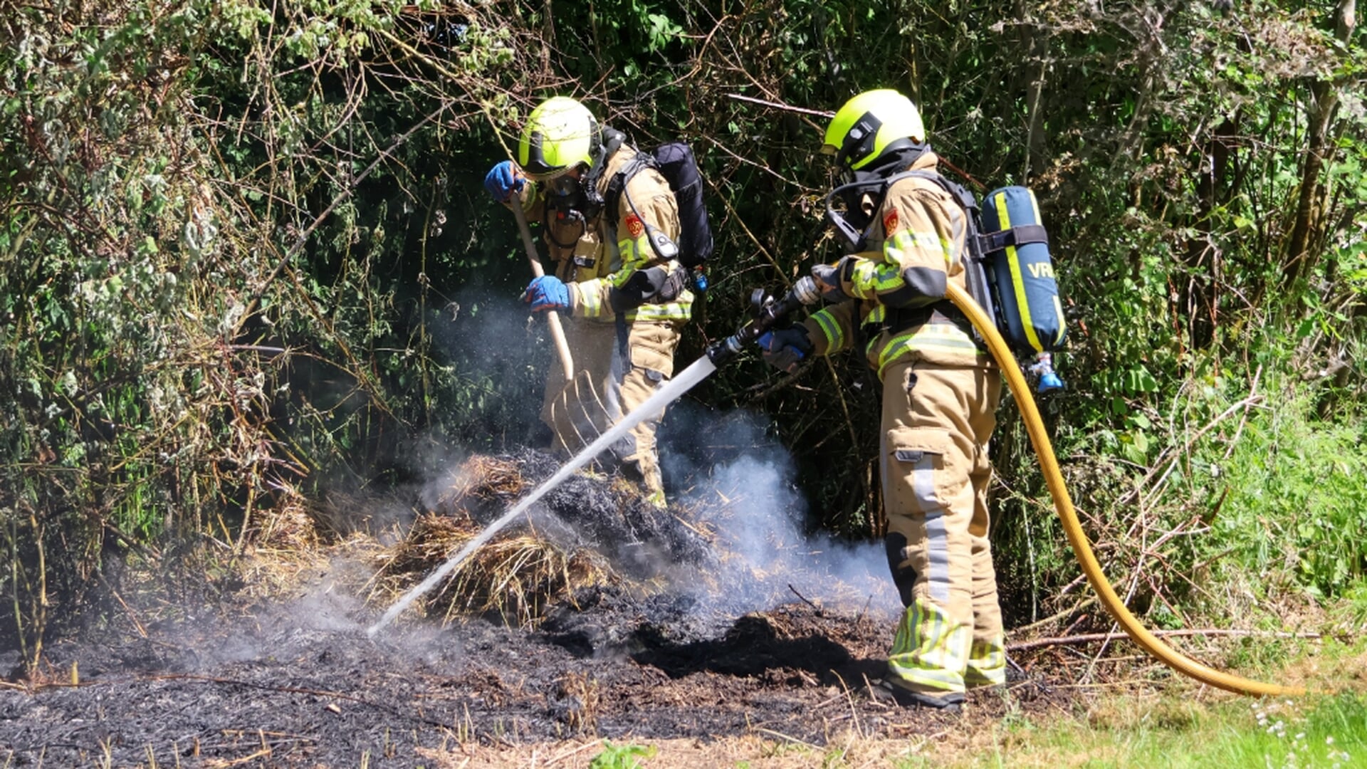 Brand in hooistapel mogelijk aangestoken