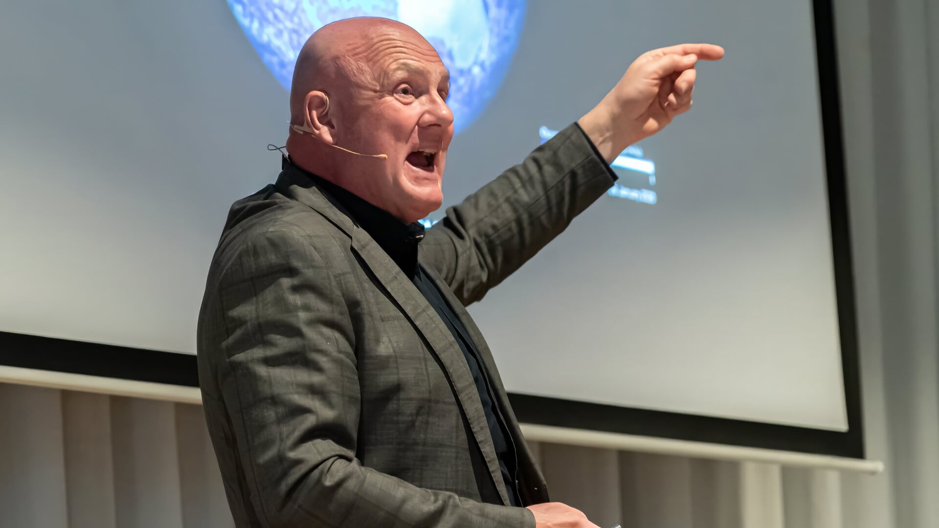Succesvolle eerste Duurzaamheidsdag met André Kuipers: ‘Stap dichter bij ons doel’