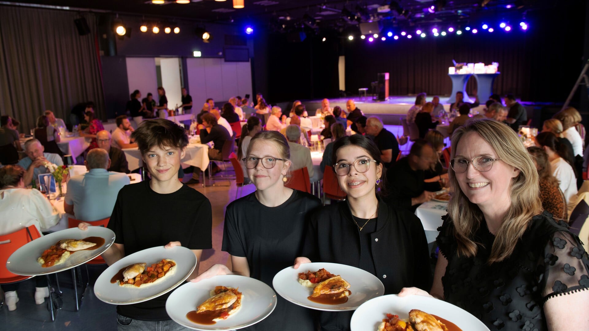 Pop-uprestaurant Lek en Linge levert 2800 euro op voor goede doelendag