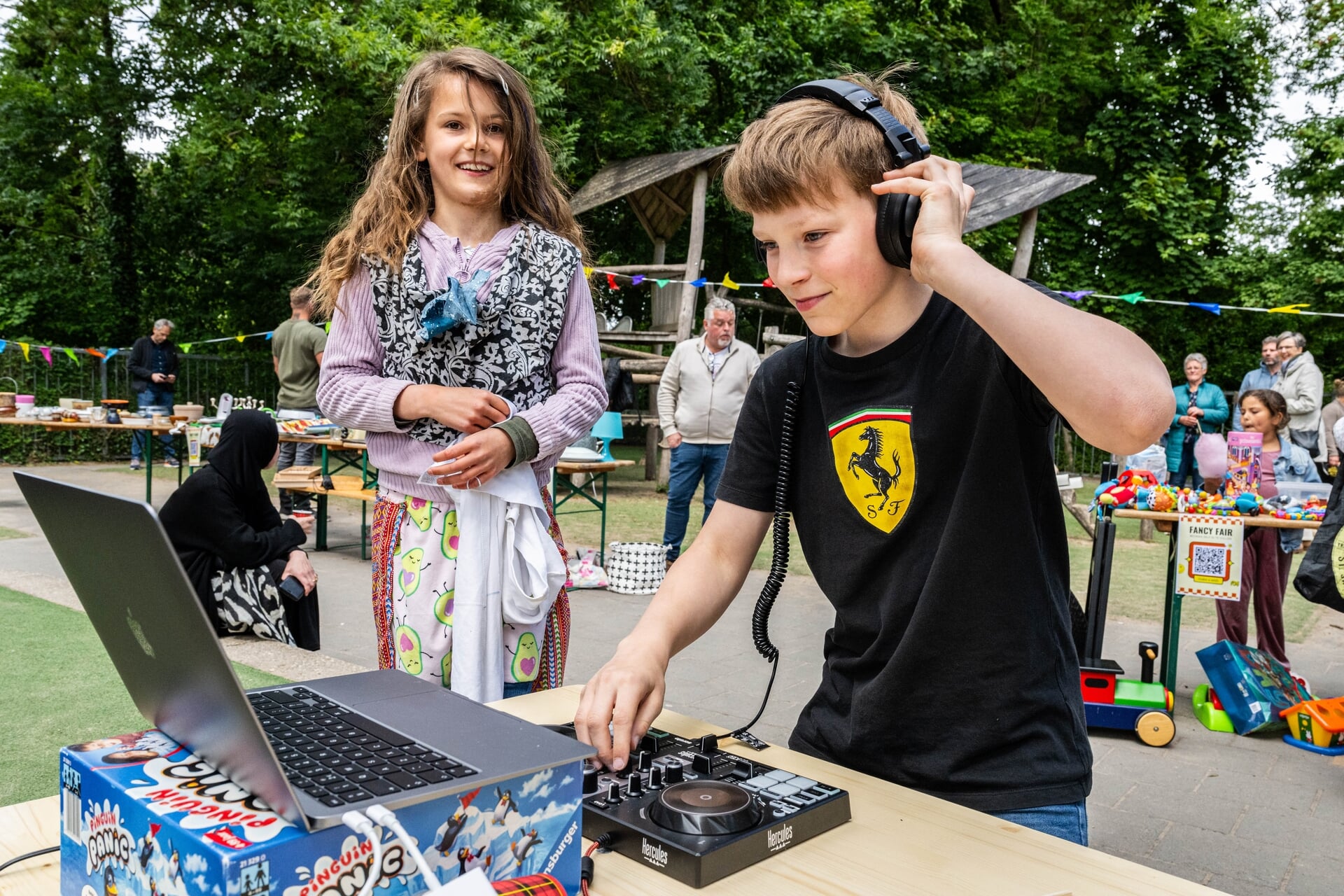 Krullevaar sluit projectweek af met Fancy Fair
