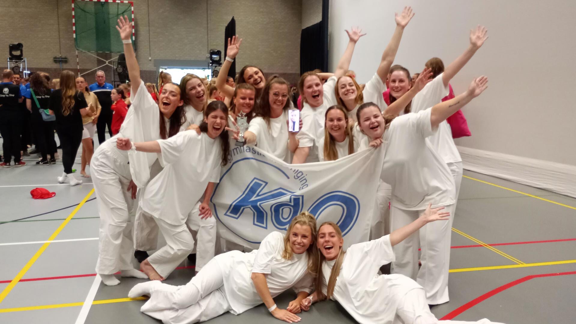 Jazzdancegroep KdO Lekkerkerk onverwacht naar NK