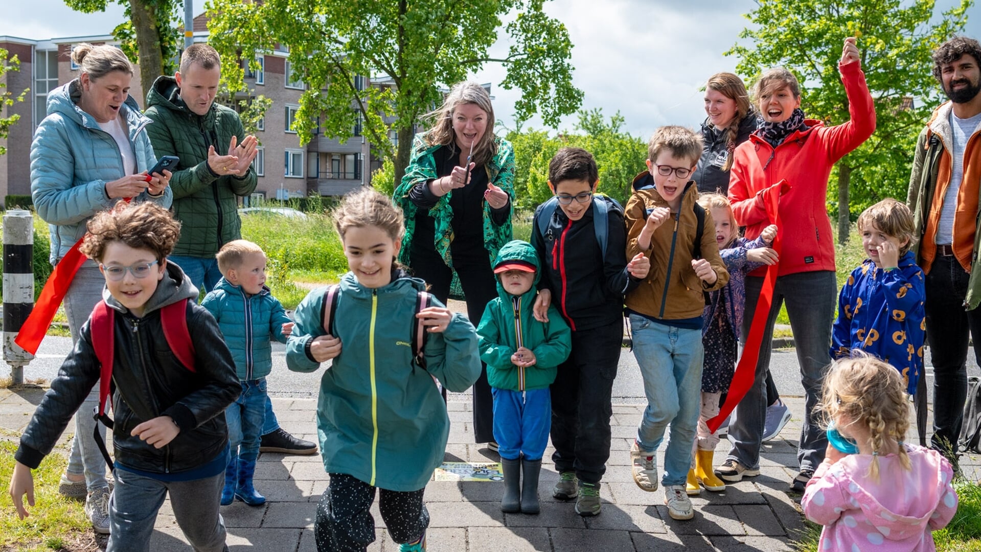 Speelse tegels met dierenafbeeldingen in Parijsch nodigen kinderen uit tot bewegen