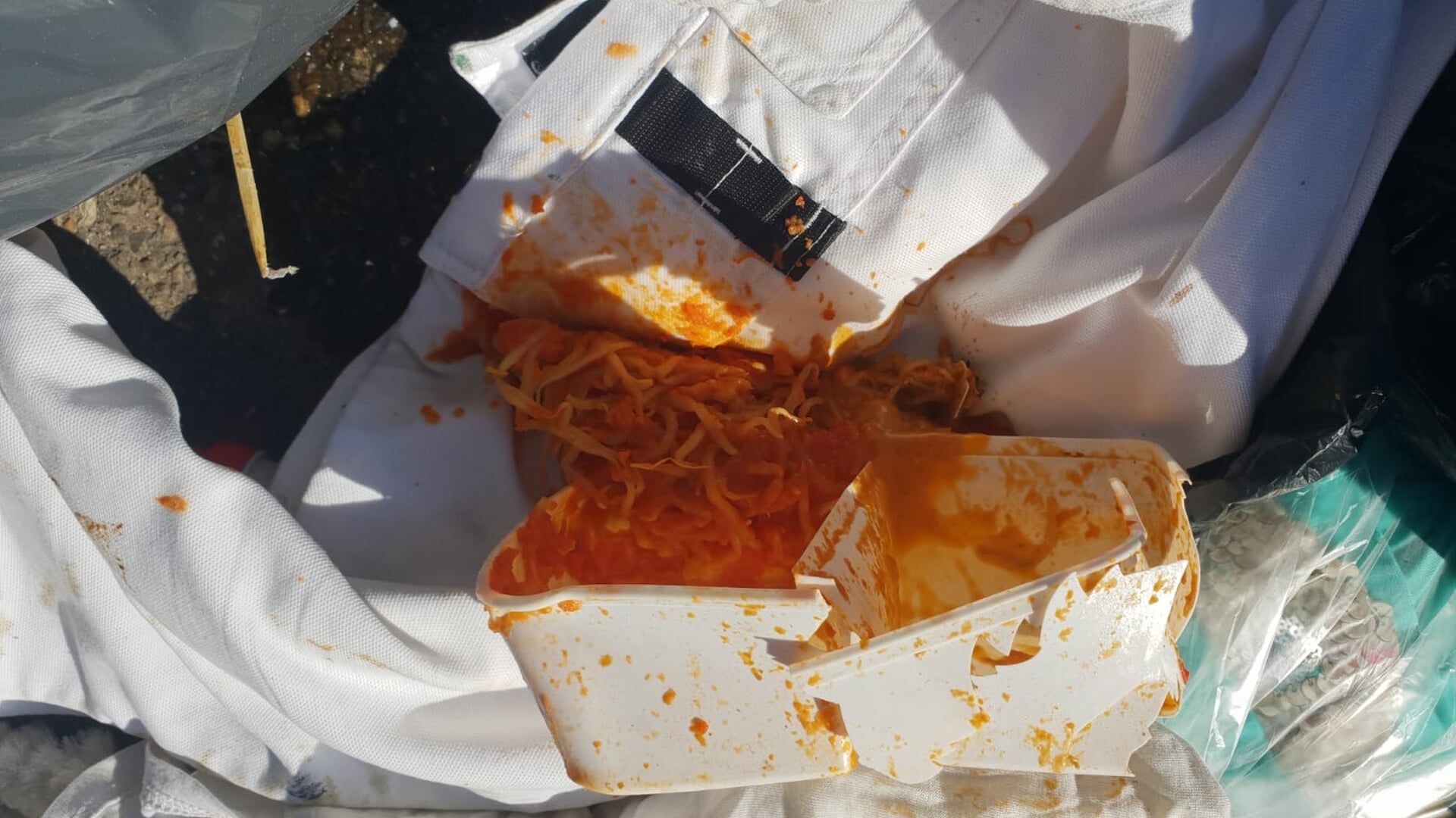 Kringloopcentrum Altena wil met crowdfunding de kosten van vandalisme dekken
