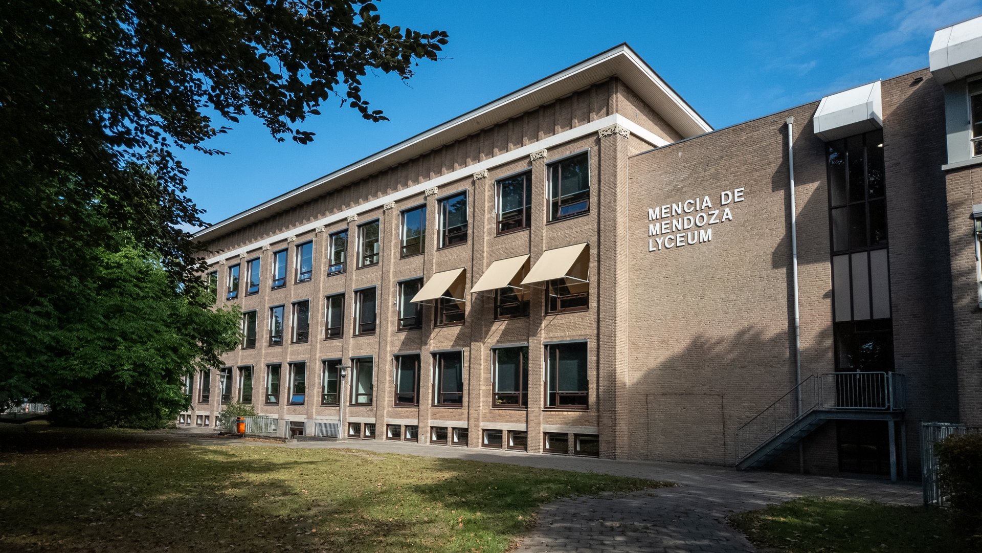 Brugklasleerlingen Mencia geven speelgoed een tweede leven voor het goede doel