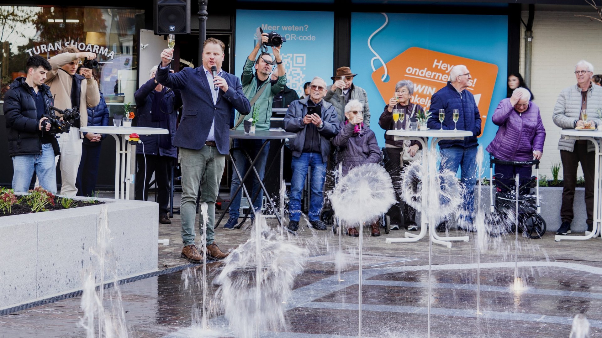 Vernieuwd winkelgebied en haven Oudenbosch feestelijk geopend: ‘The only way is up’